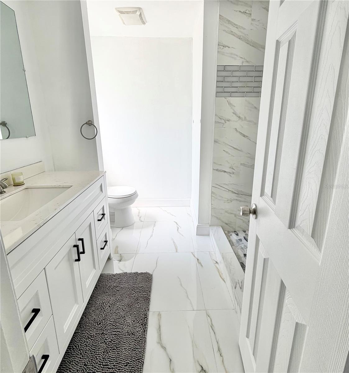 1080 - SOUTH VENICE UNIT 59 - Residential