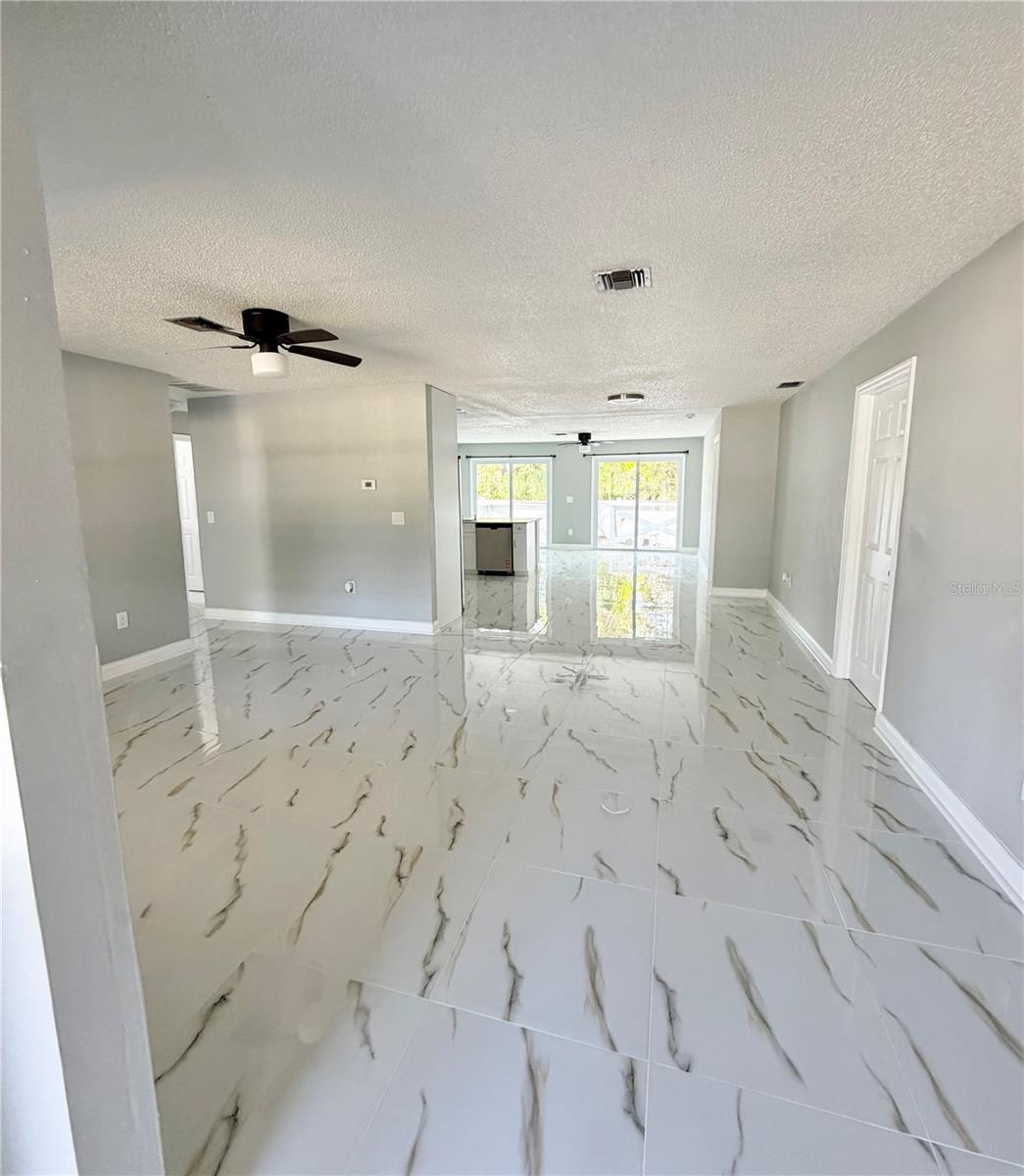 1080 - SOUTH VENICE UNIT 59 - Residential