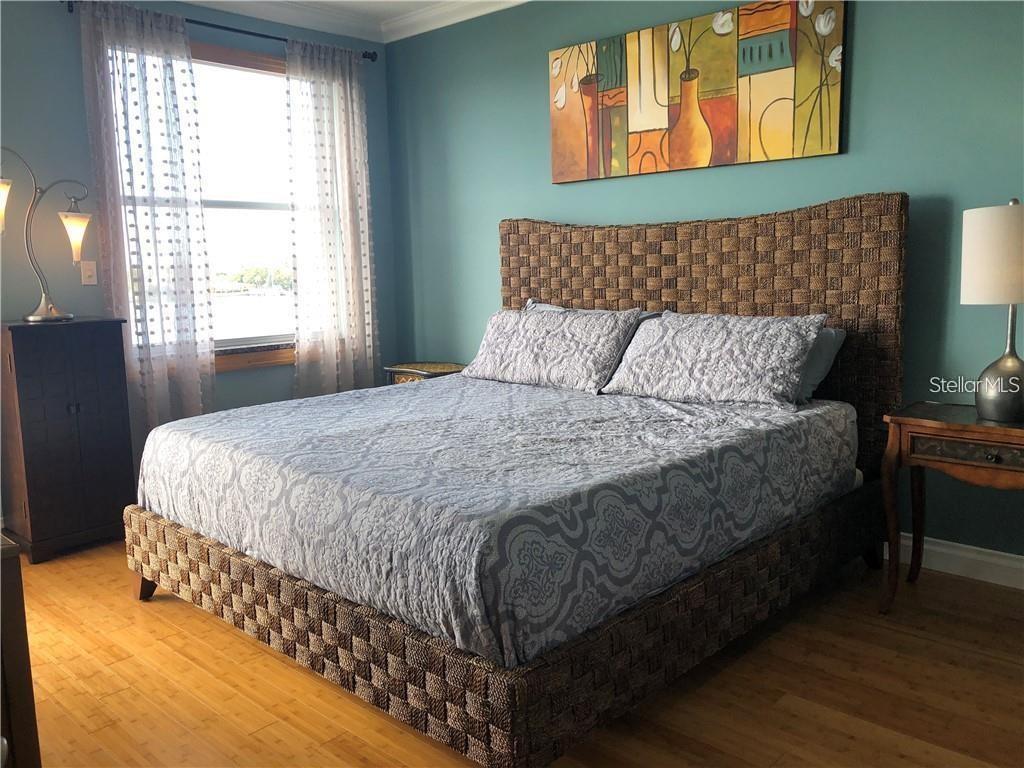 HARBOURSIDE CONDO - Residential Lease