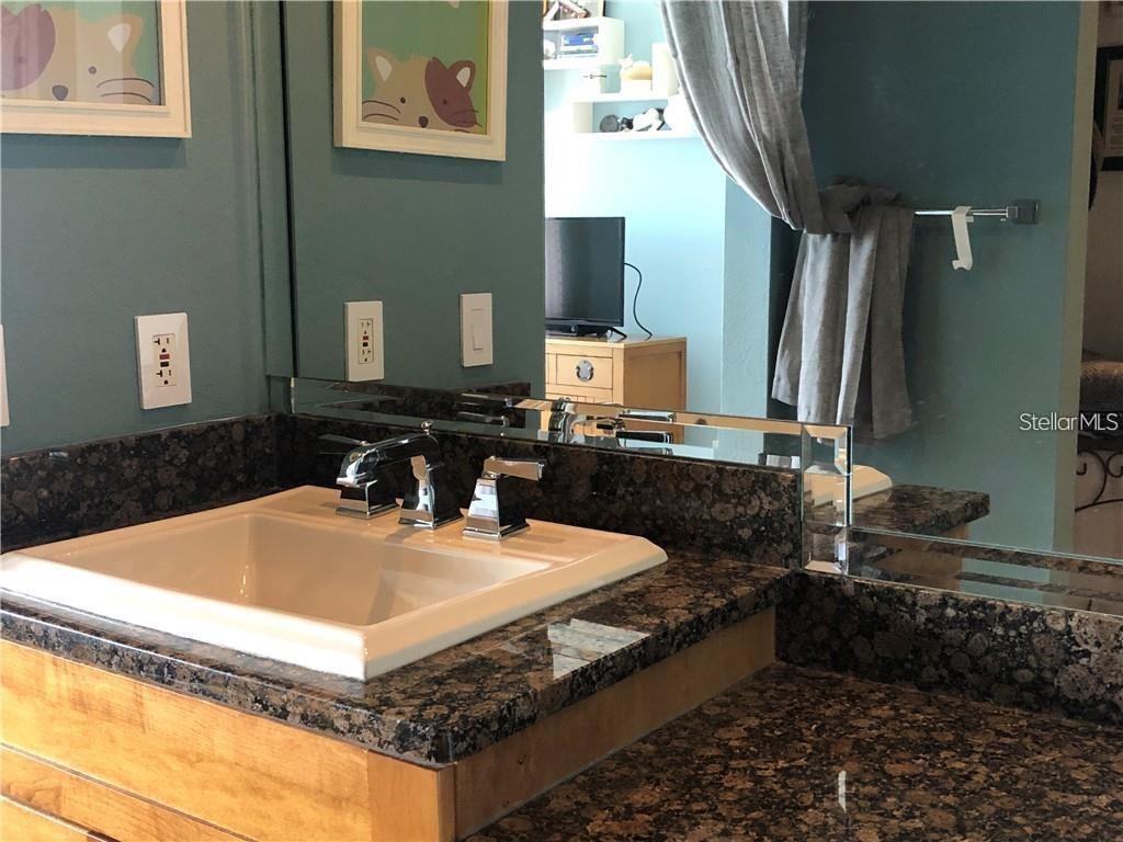 HARBOURSIDE CONDO - Residential Lease