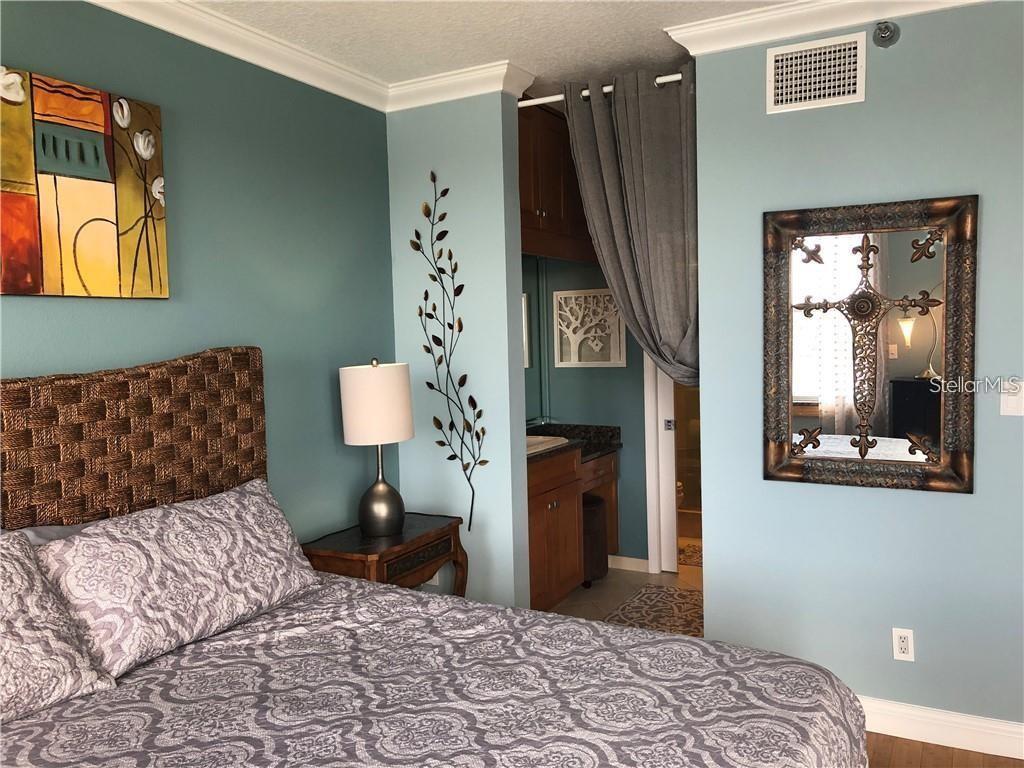 HARBOURSIDE CONDO - Residential Lease