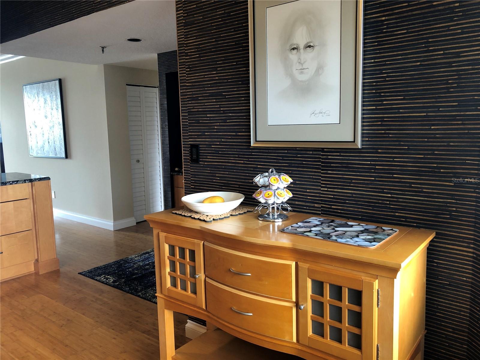 HARBOURSIDE CONDO - Residential Lease