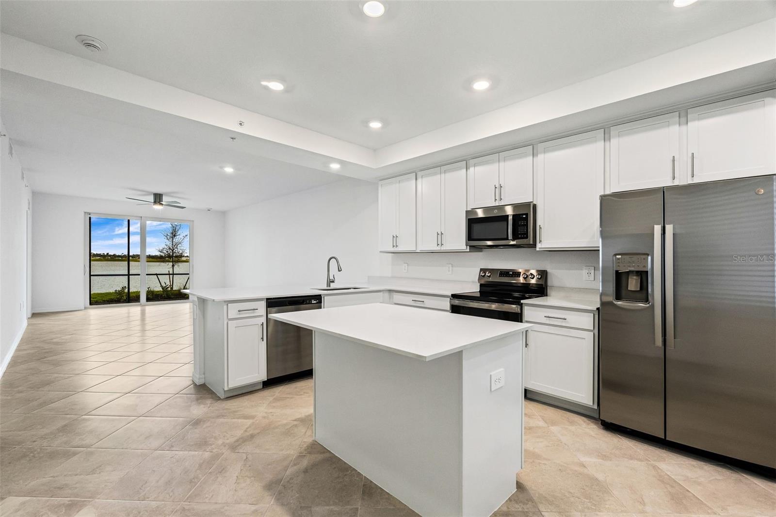 CALUSA COUNTRY CLUB - Residential Lease