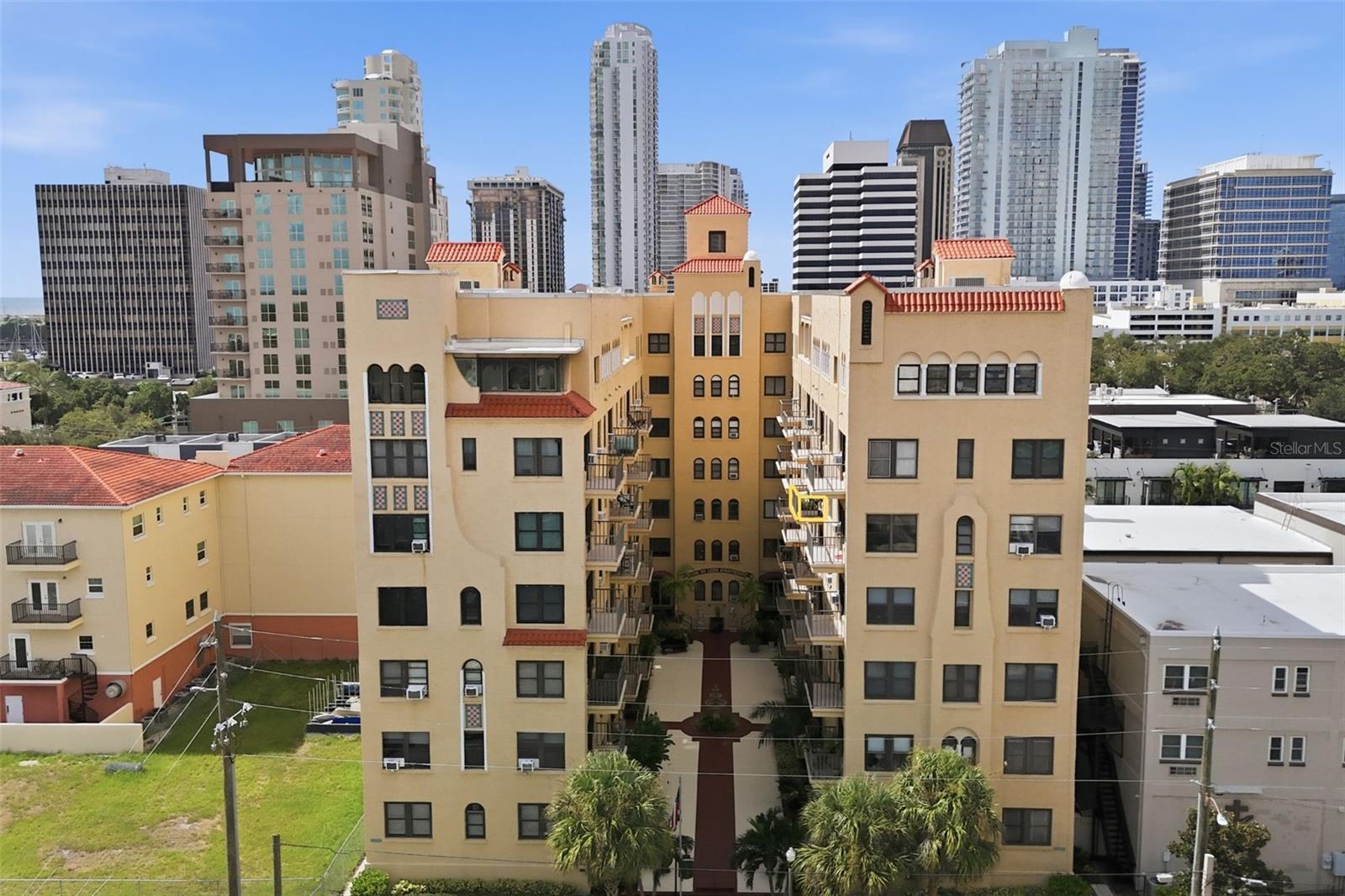 130 4TH AVENUE N 504