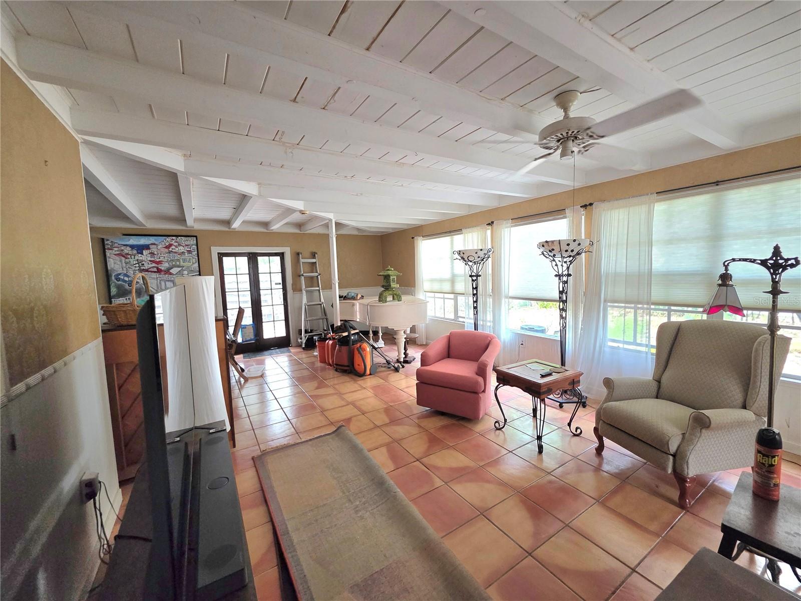 4237 SARASOTA AVENUE
