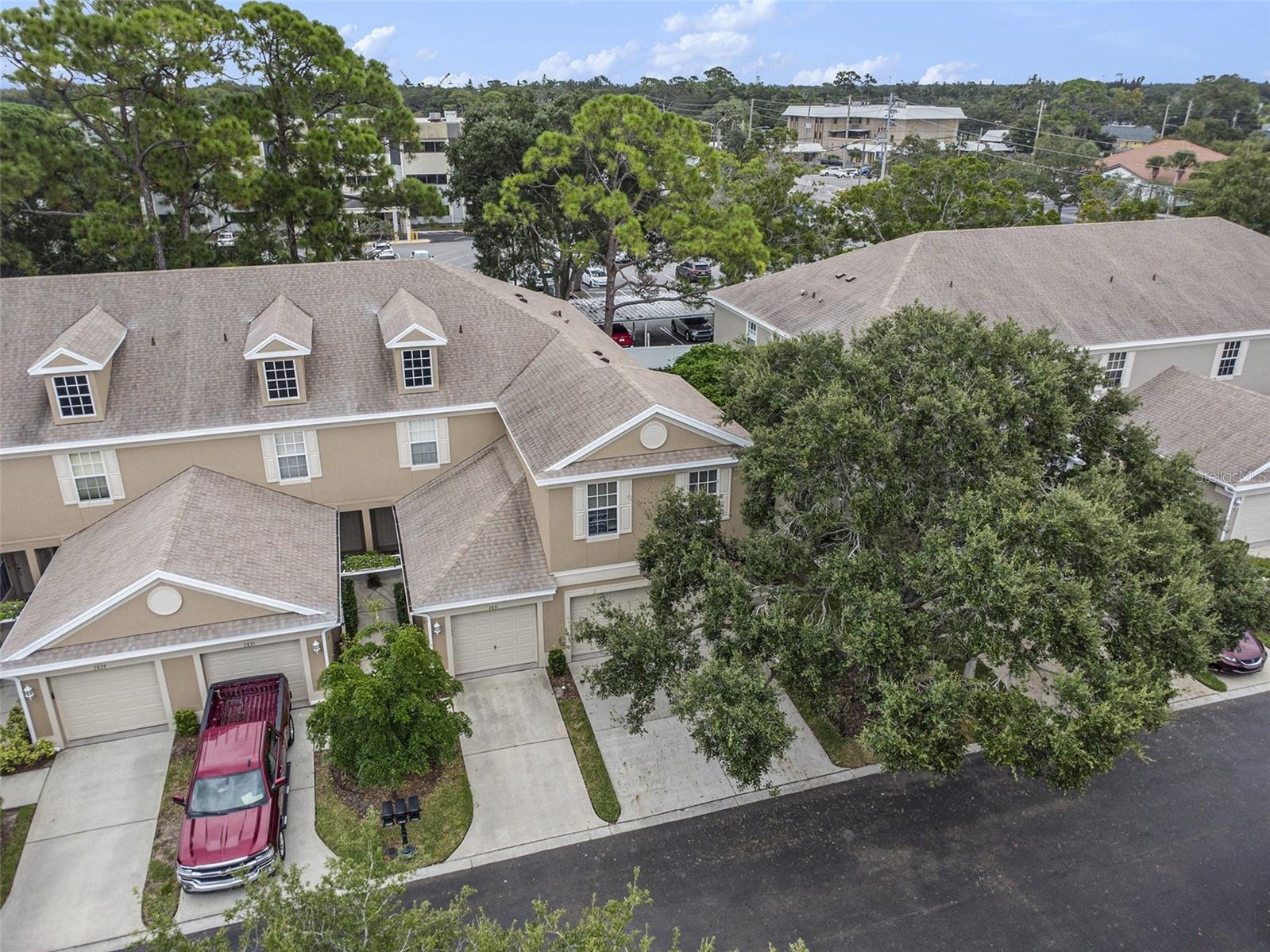 PARK PLACE TWNHMS - Residential