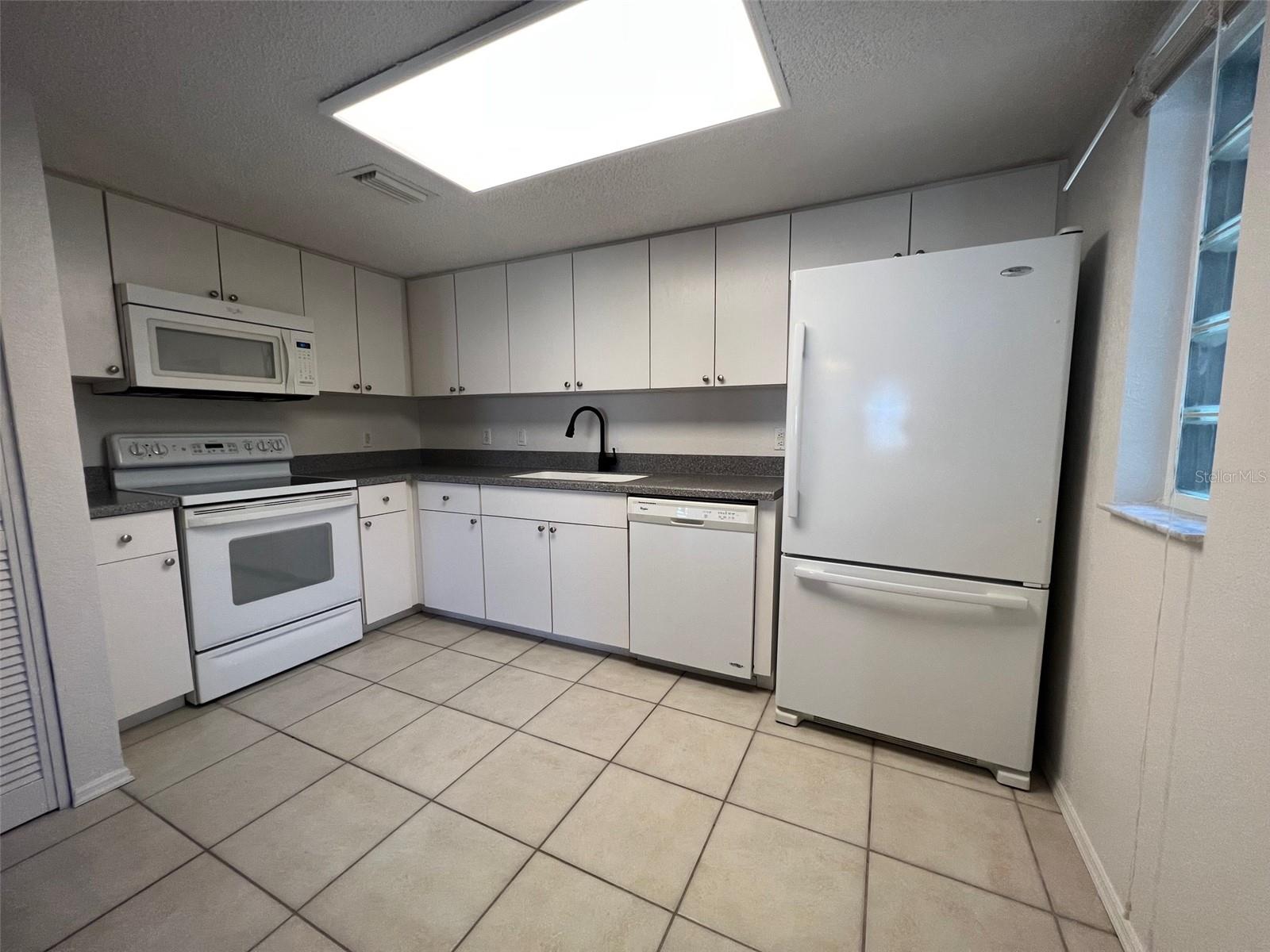 BIMINI BAY CLUB - Residential Lease