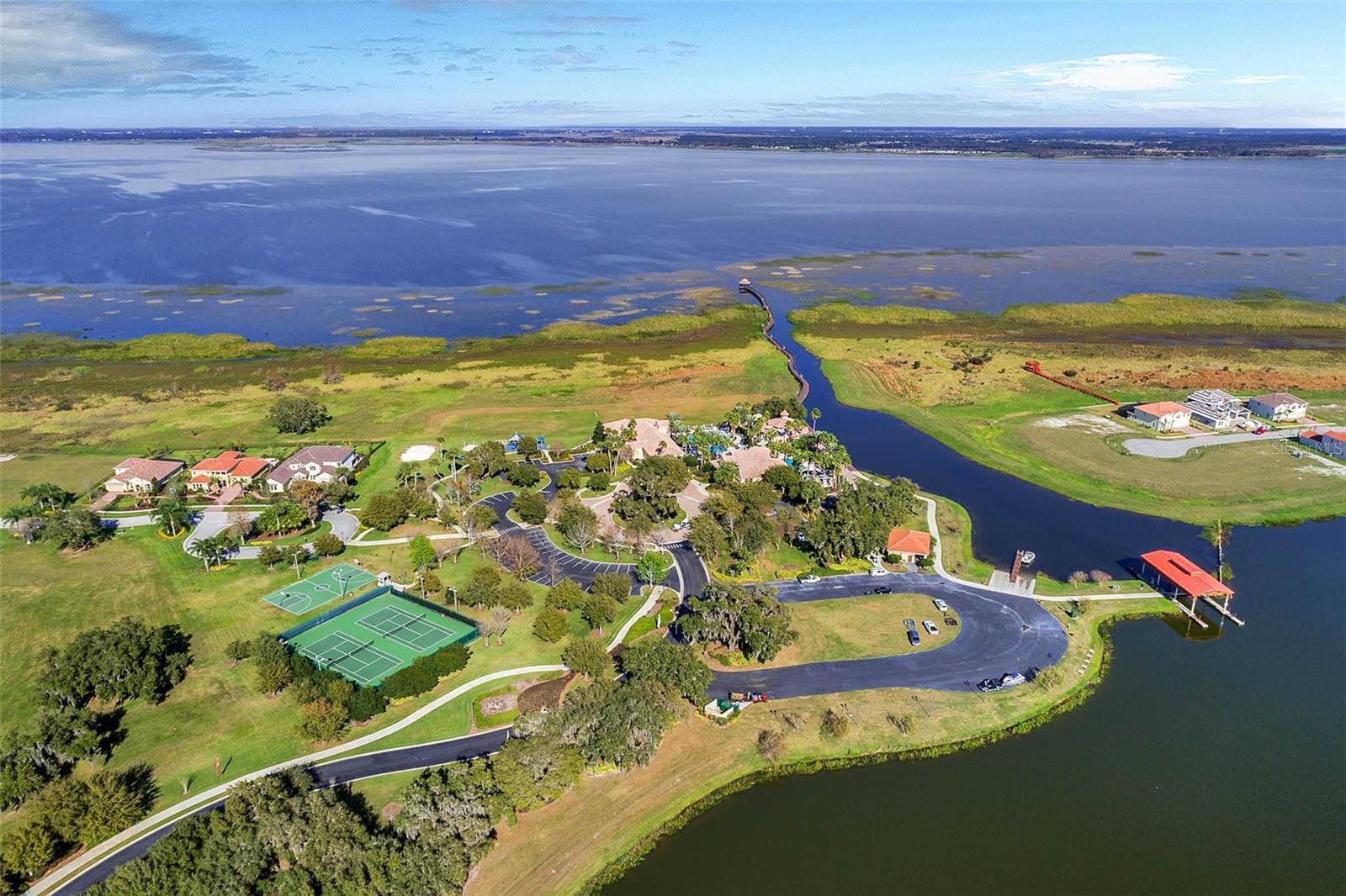 BELLALAGO PHASE B-2 - Residential