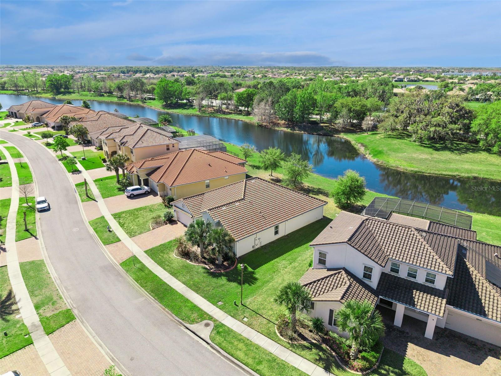 BELLALAGO PHASE B-2 - Residential