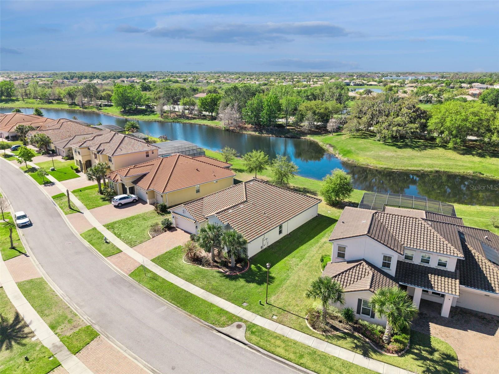 BELLALAGO PHASE B-2 - Residential