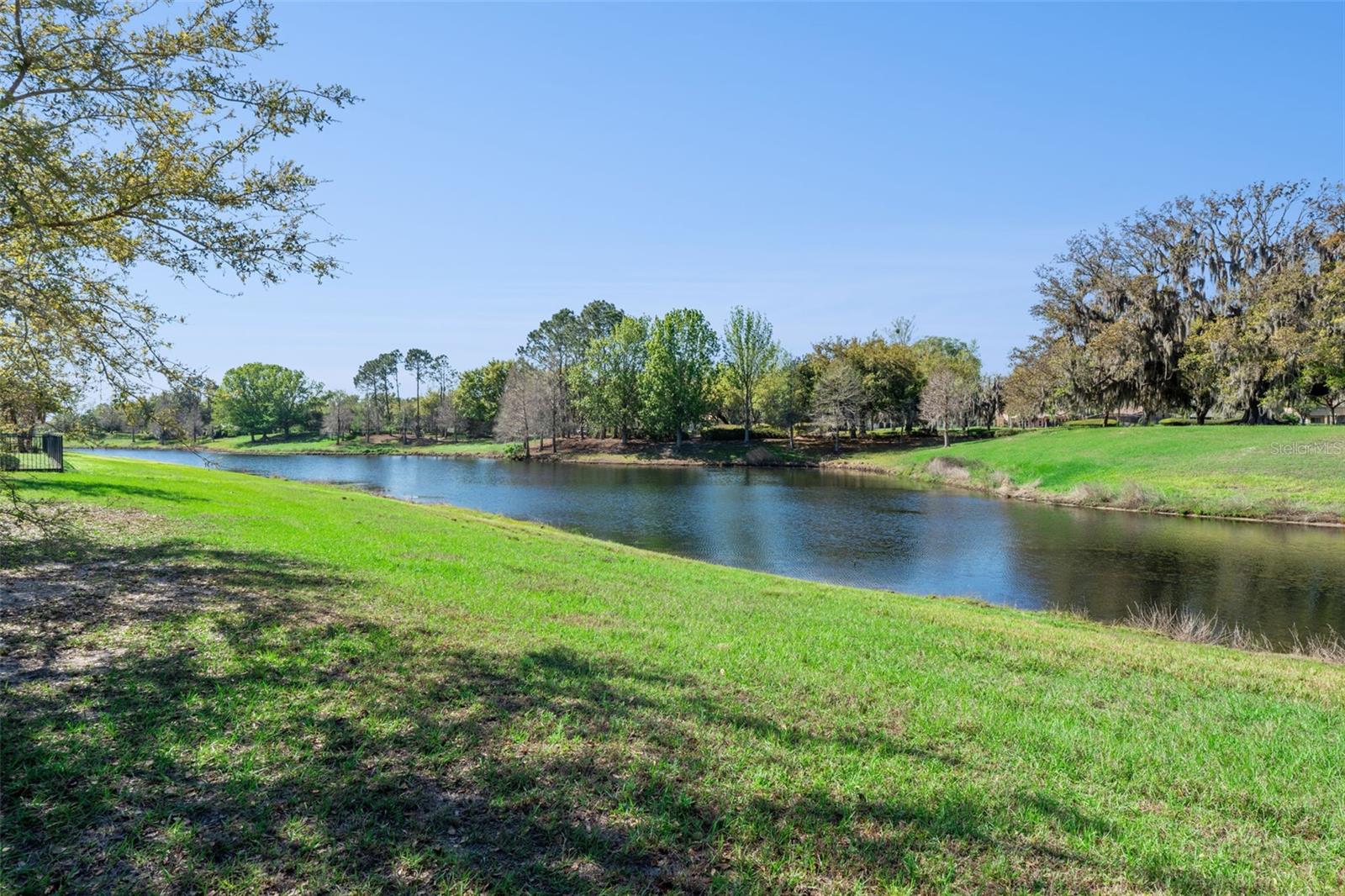 BELLALAGO PHASE B-2 - Residential