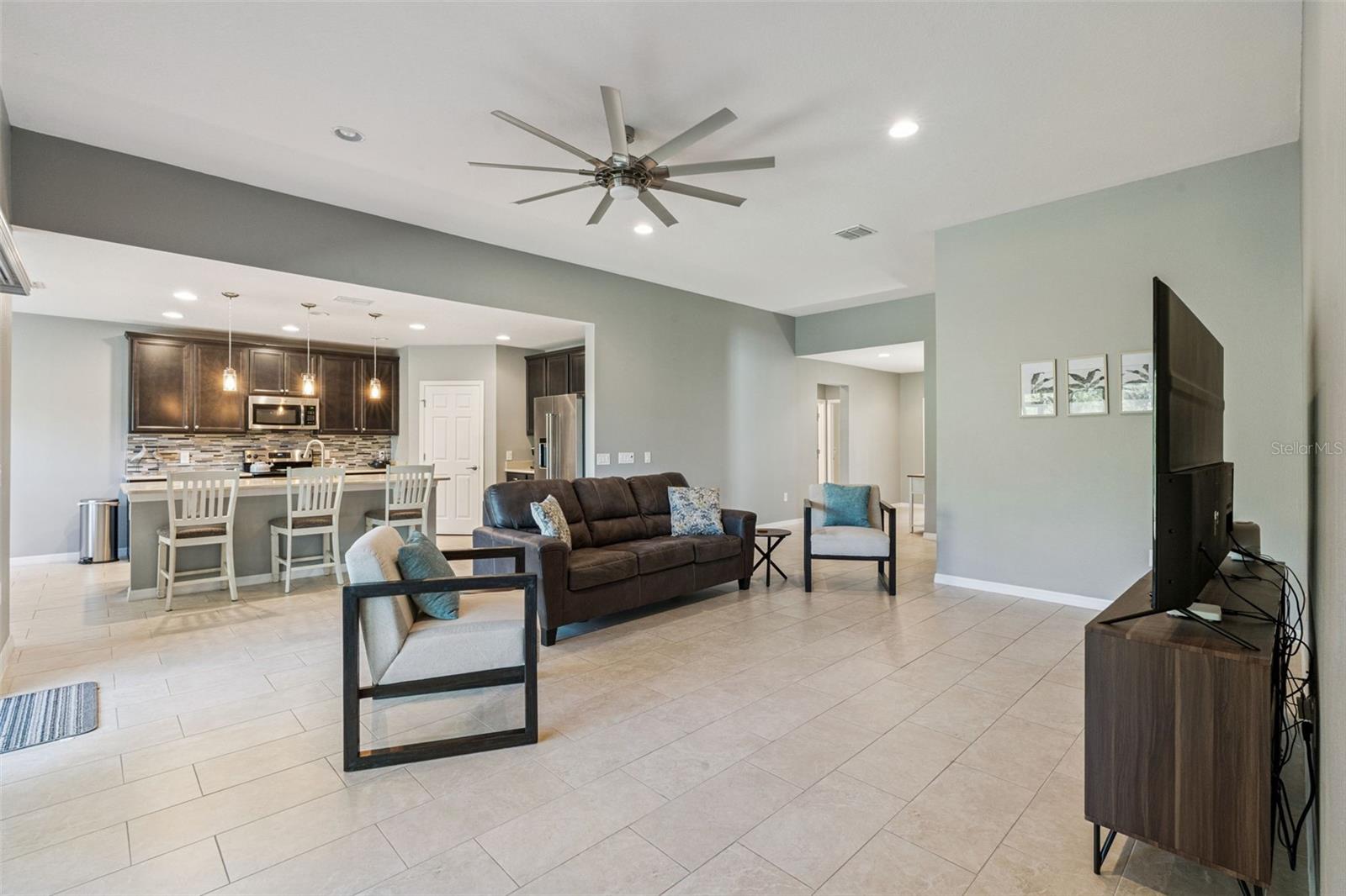 BELLALAGO PHASE B-2 - Residential