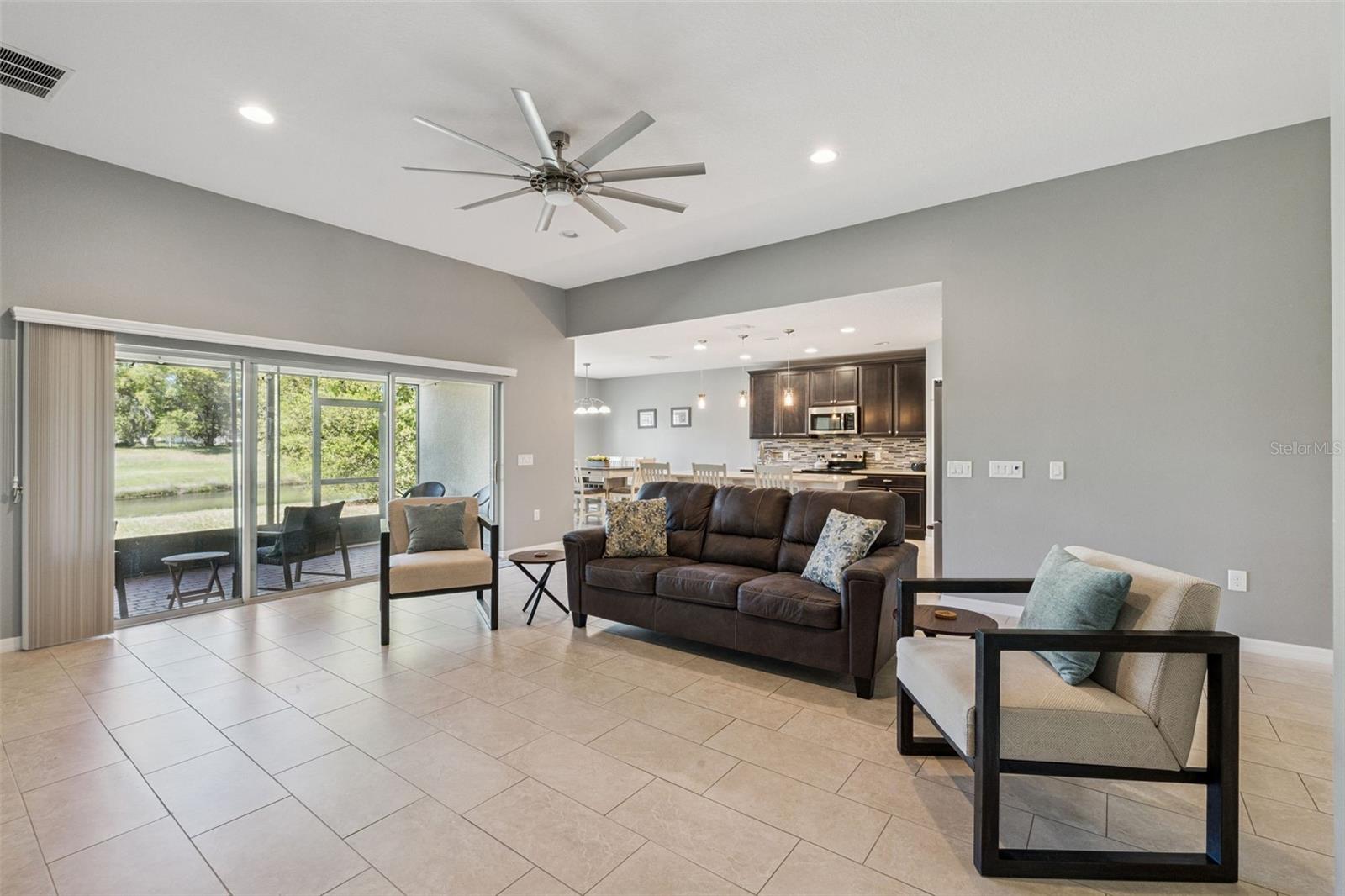 BELLALAGO PHASE B-2 - Residential