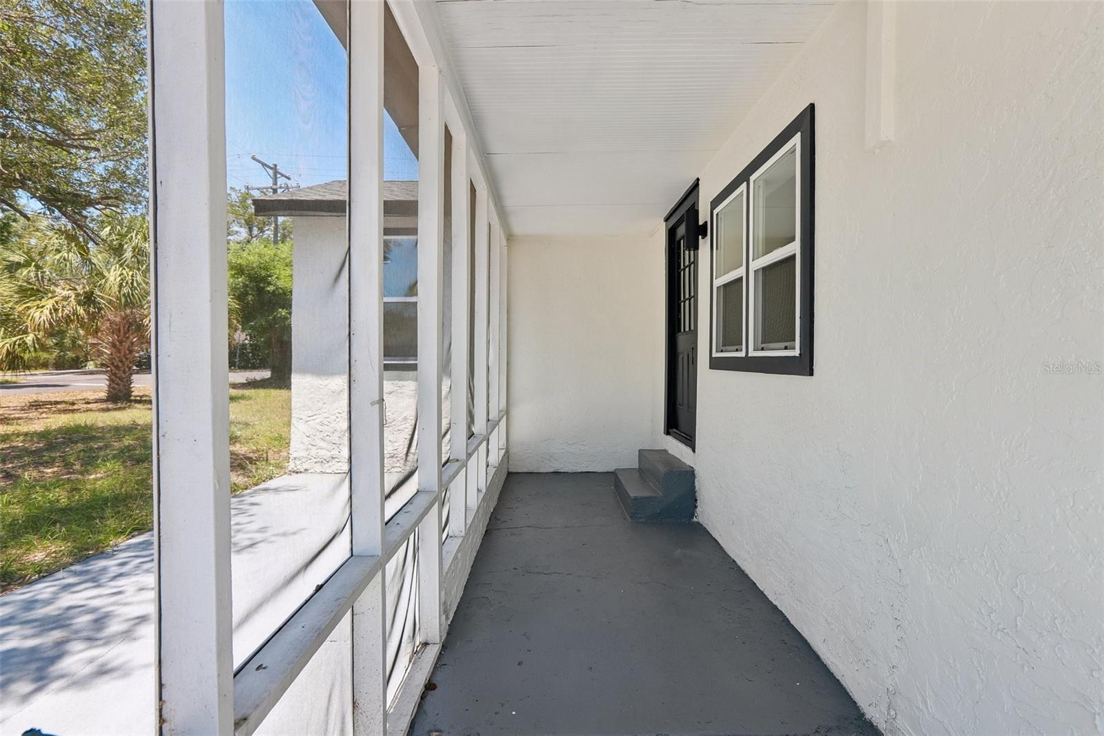 8523 N EDISON AVENUE