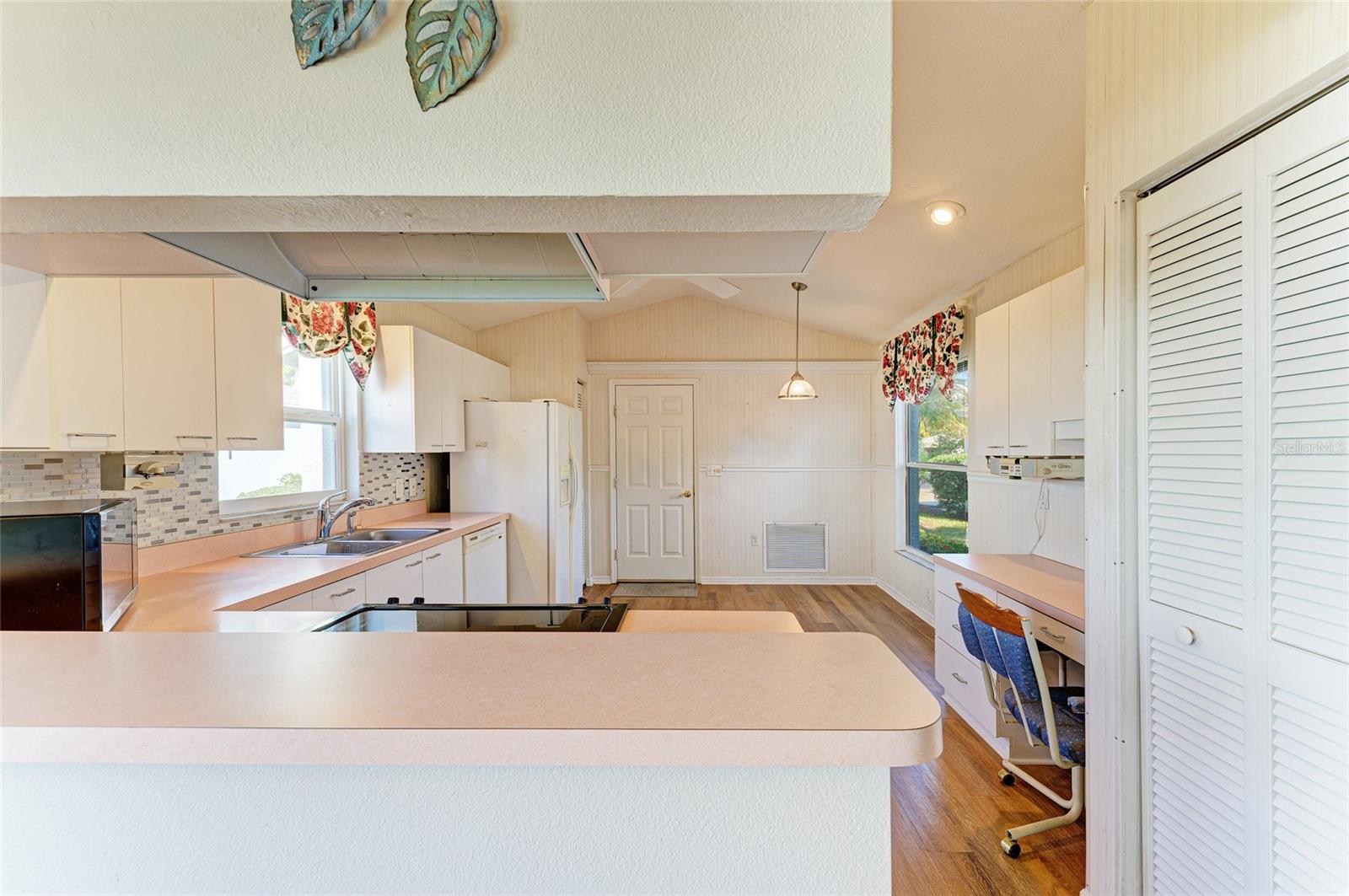 SPRING LAKES VII - Residential