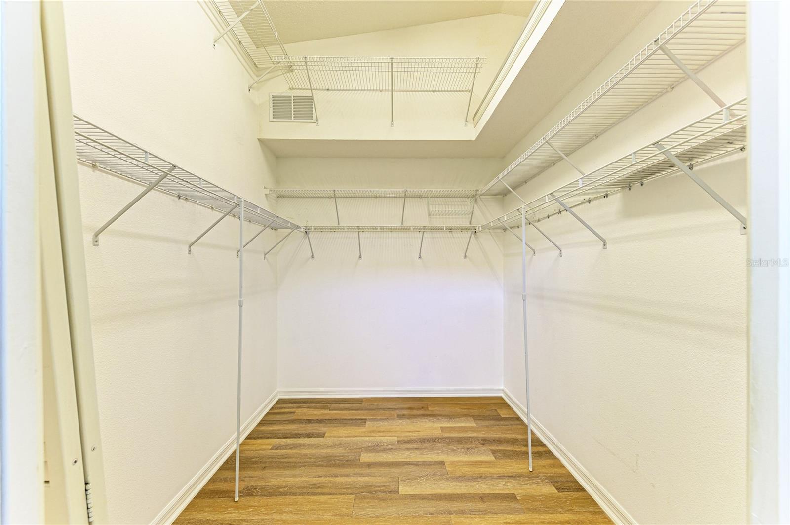 SPRING LAKES VII - Residential