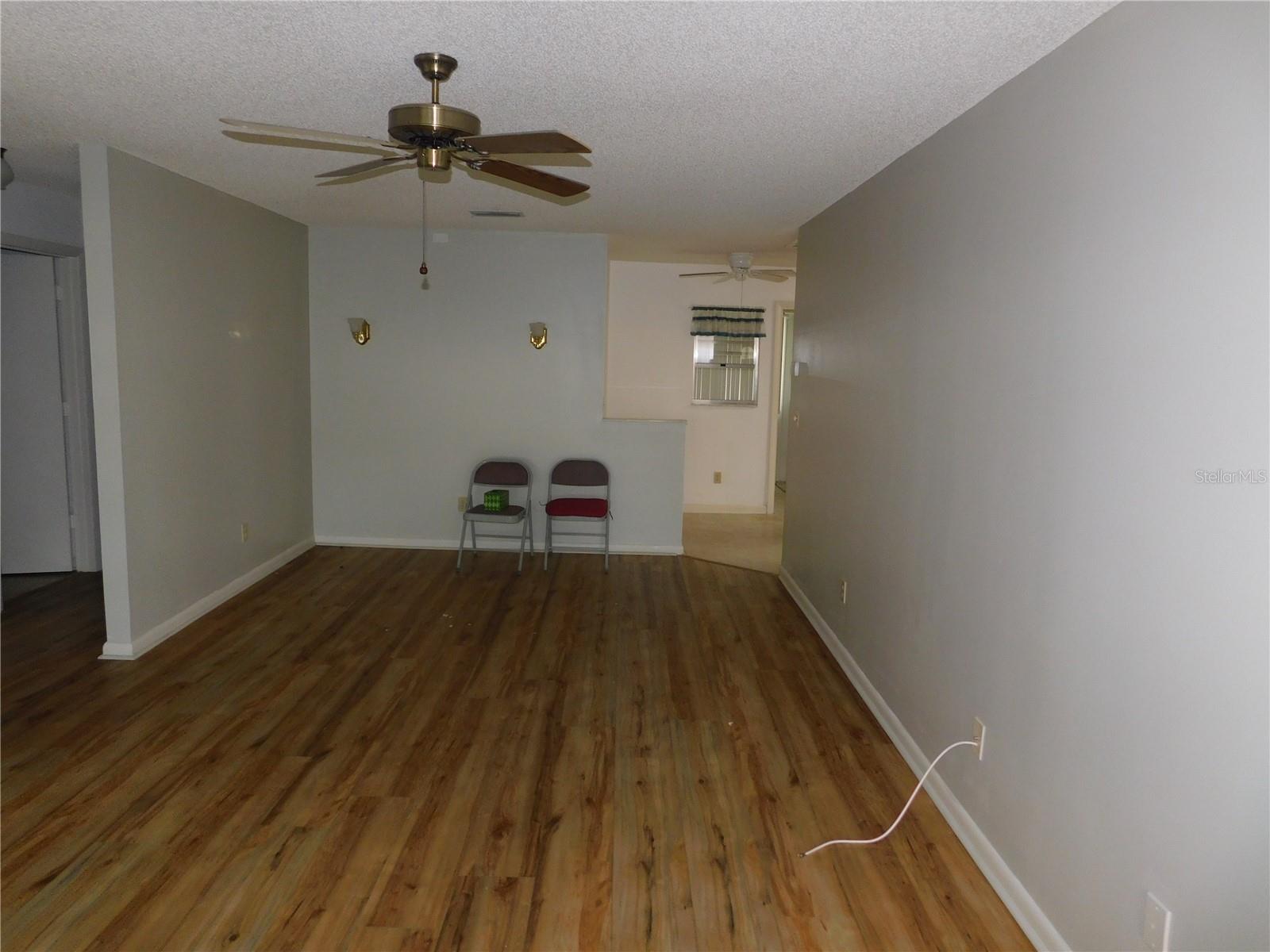 ON TOP OF THE WORLD - Residential