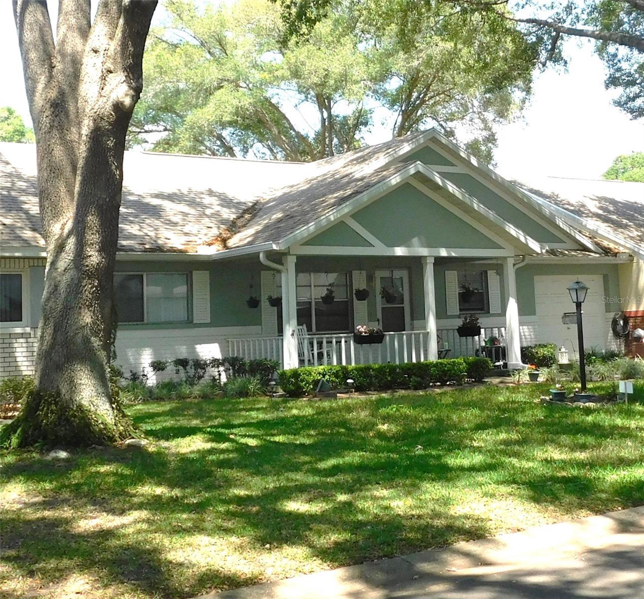 ON TOP OF THE WORLD - Residential