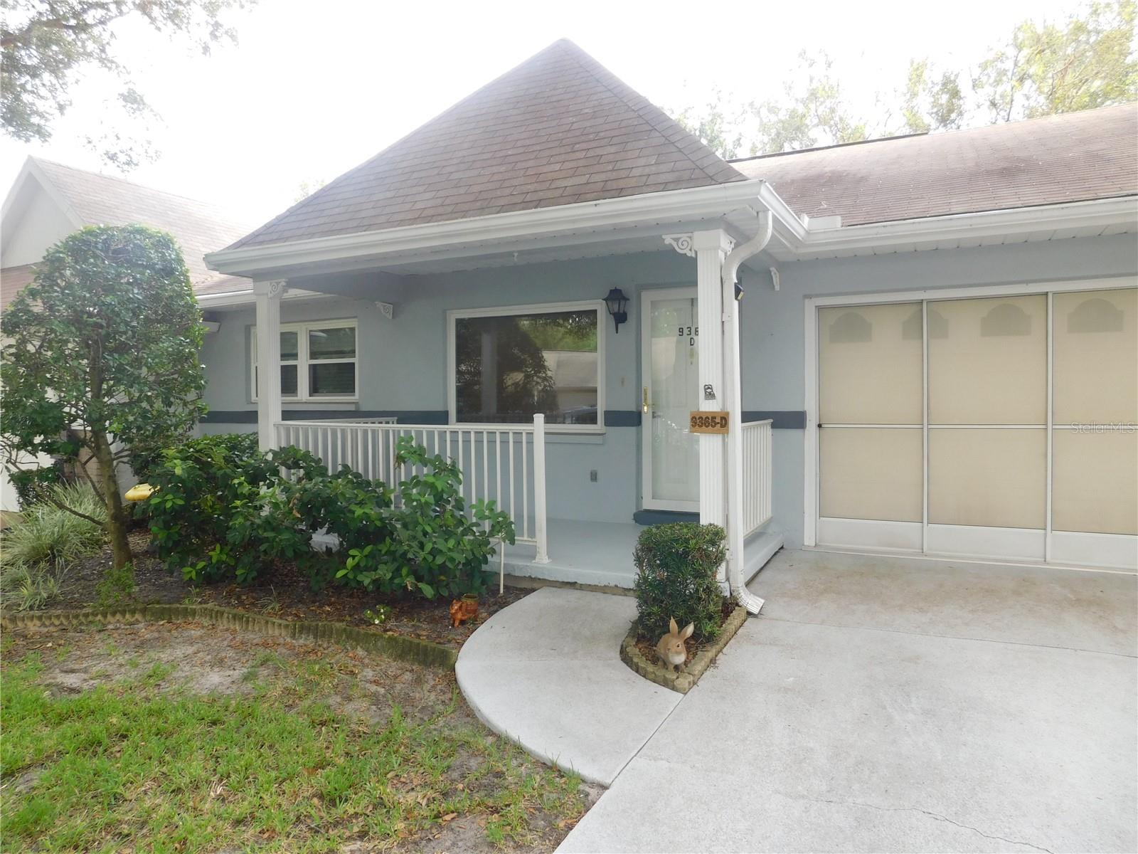 ON TOP OF THE WORLD - Residential