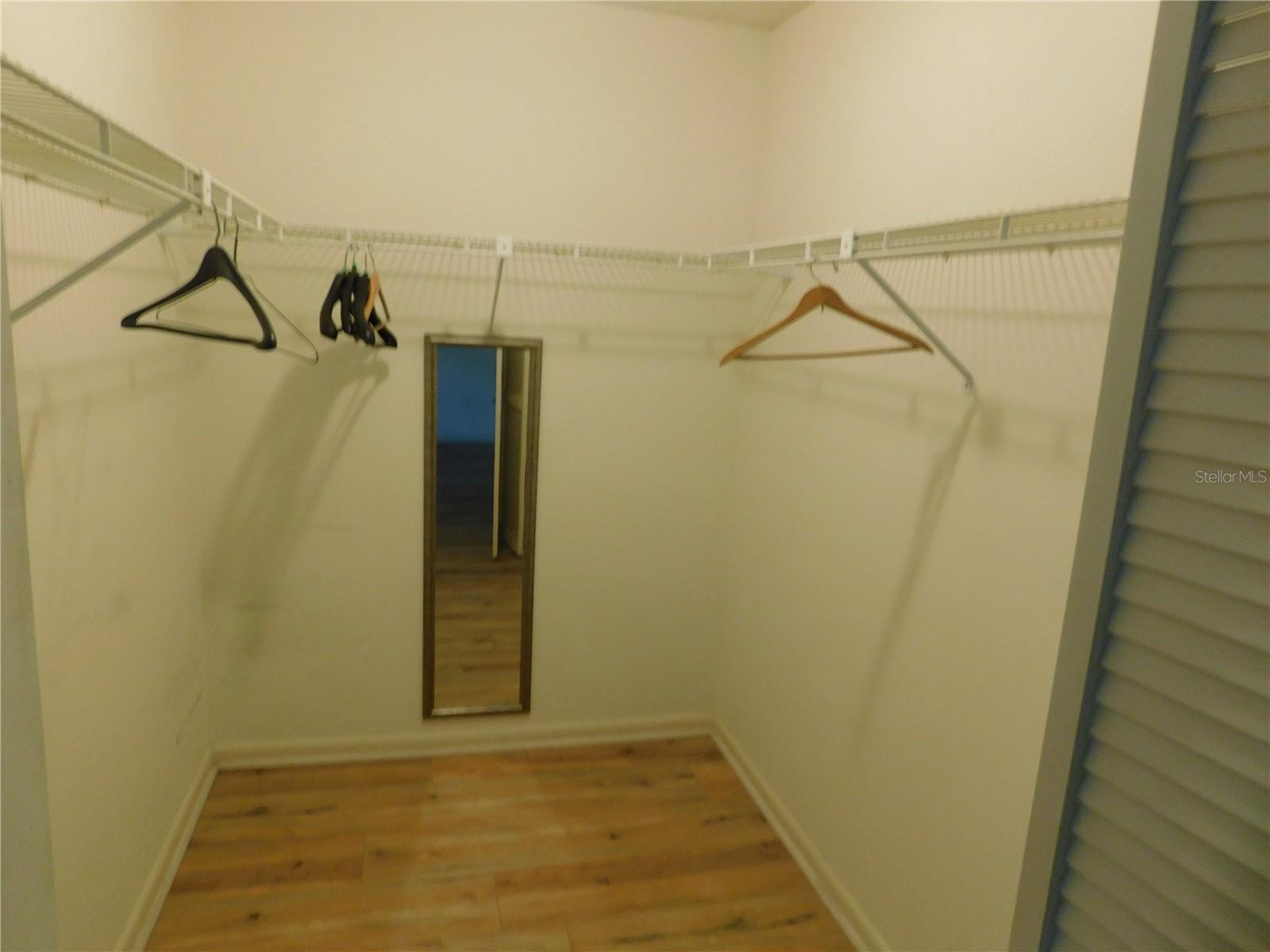 ON TOP OF THE WORLD - Residential