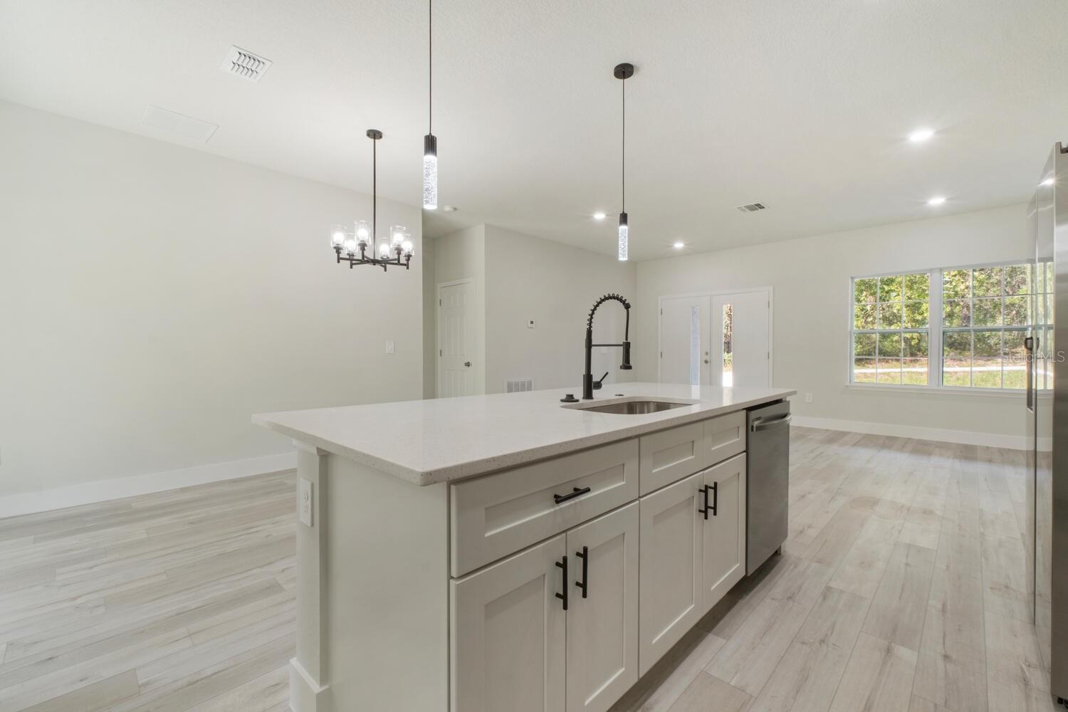 CITRUS SPGS UNIT 06 - Residential Lease