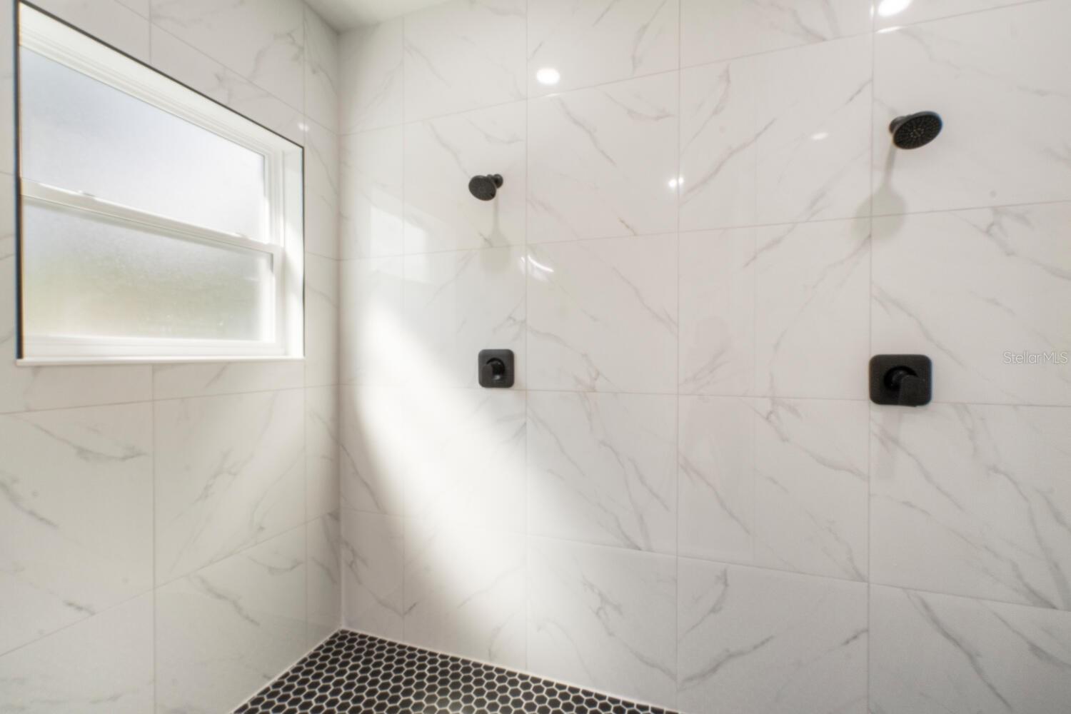 CITRUS SPGS UNIT 06 - Residential Lease