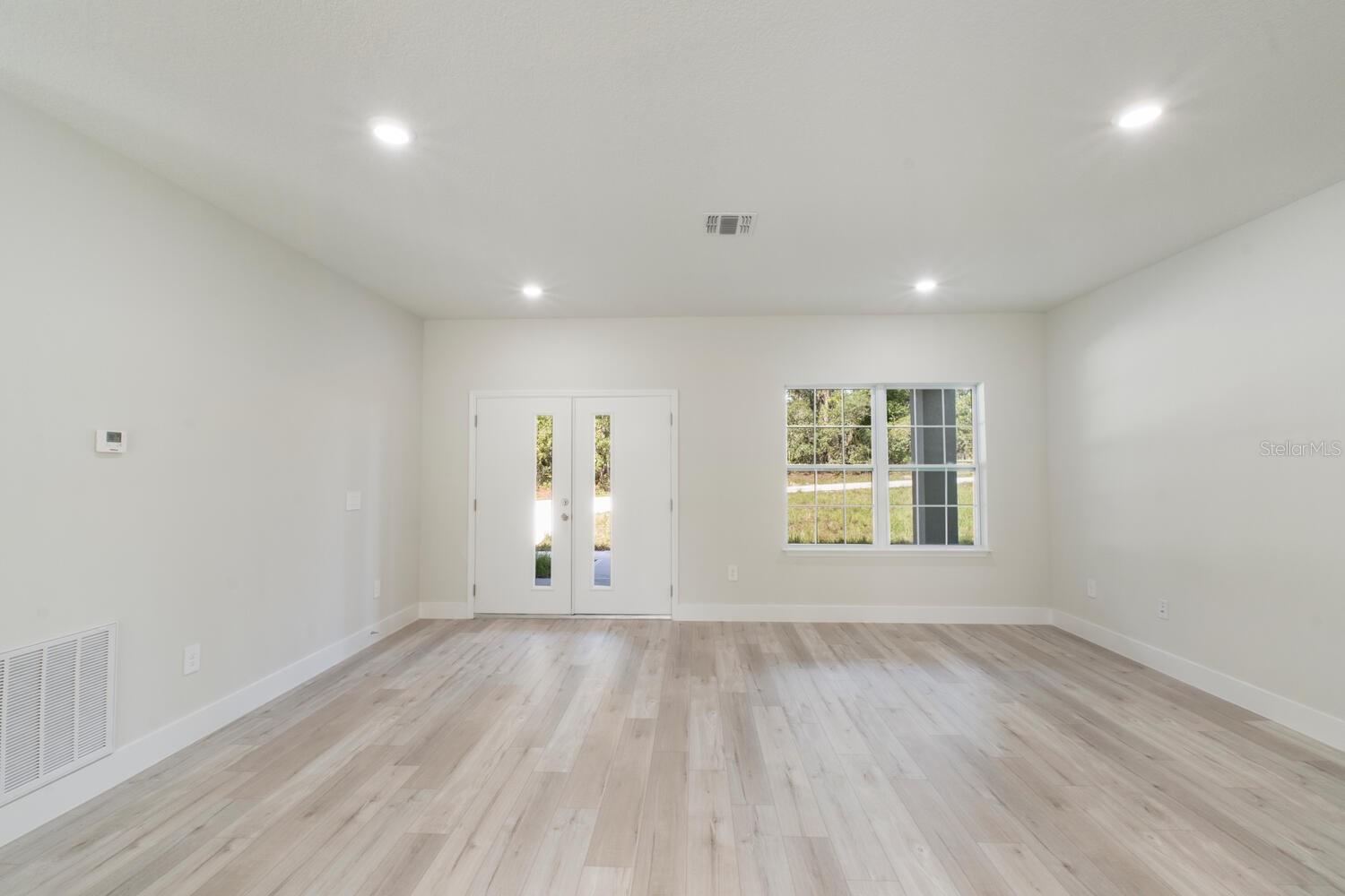 CITRUS SPGS UNIT 06 - Residential Lease