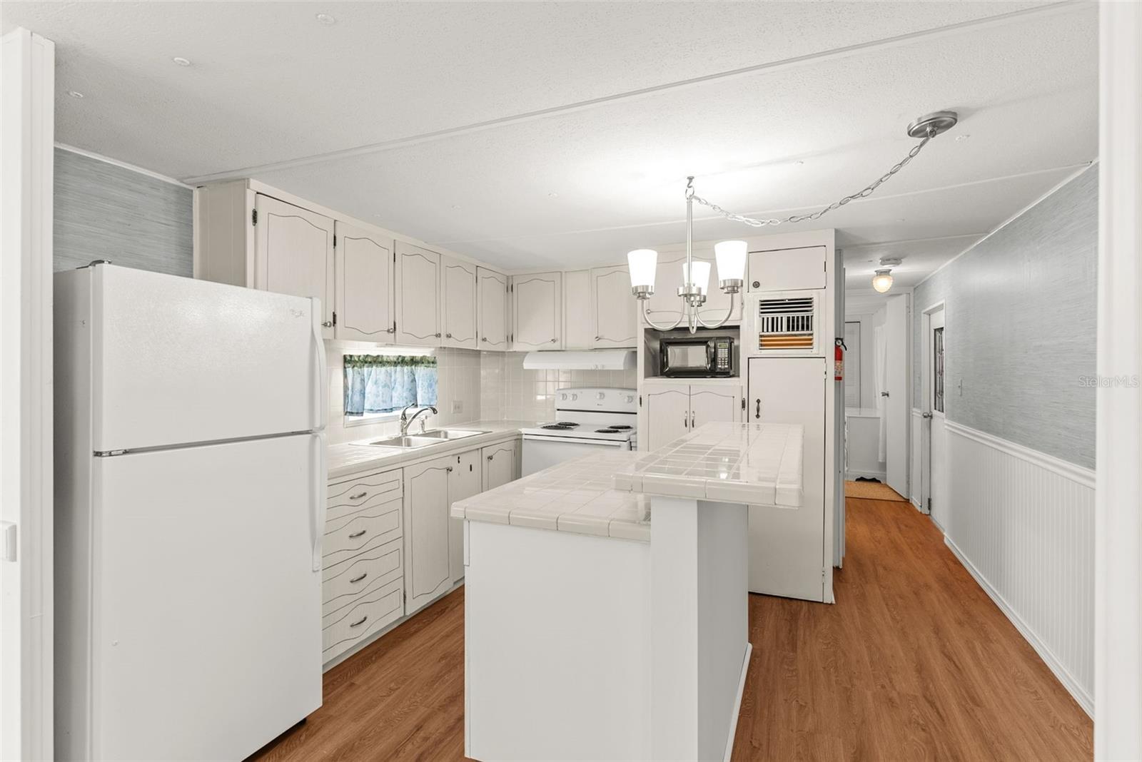 POINTE WEST RESIDENT OWNED COMMUNITY INC - Residential