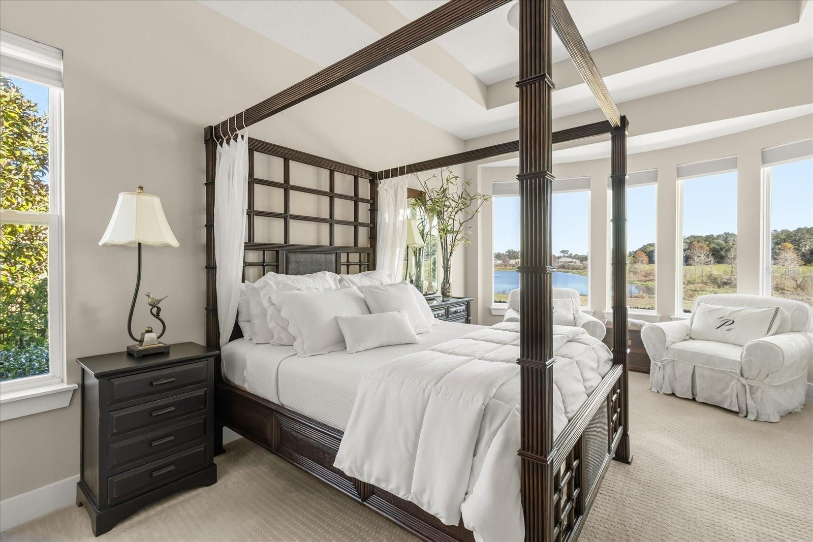 HEATHROW COUNTRY ESTATES - Residential