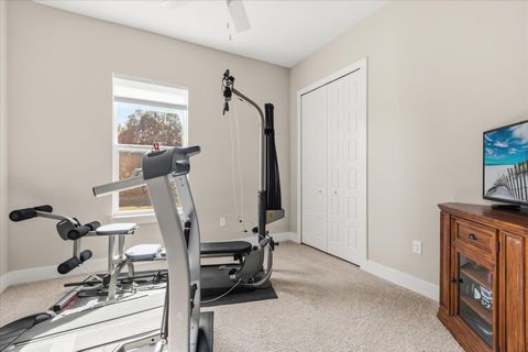 Tiny photo for 25920 Roundabout Point, Sorrento, FL 32776 (MLS # O6377050)