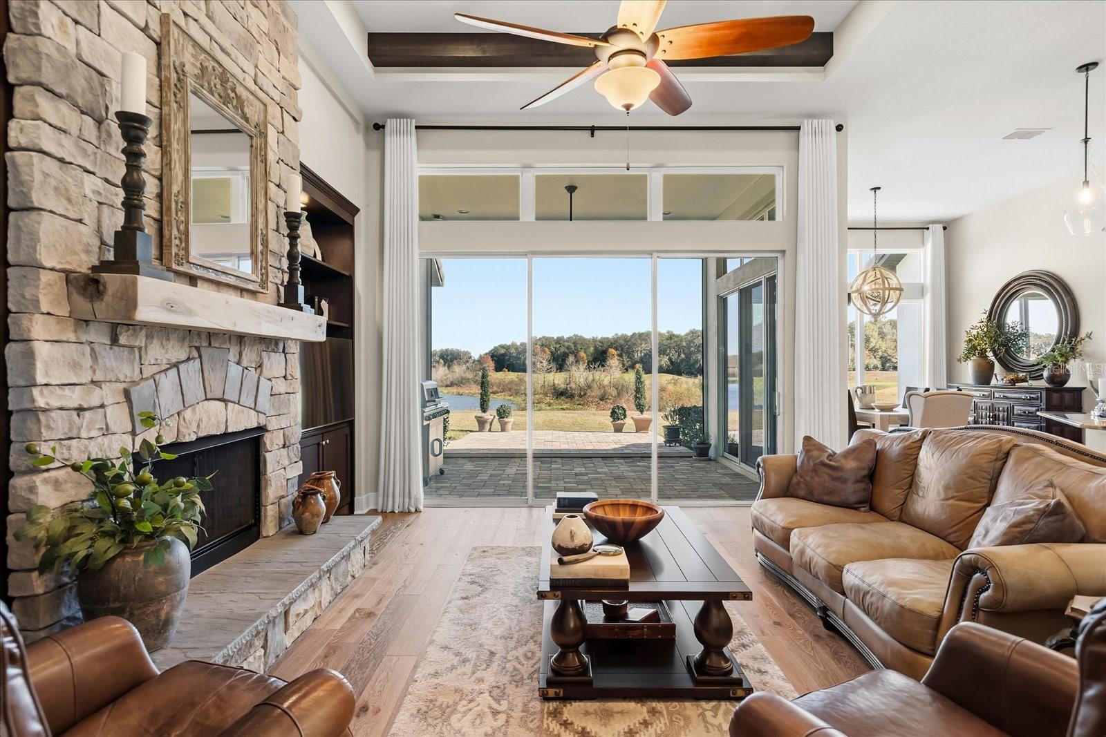 HEATHROW COUNTRY ESTATES - Residential