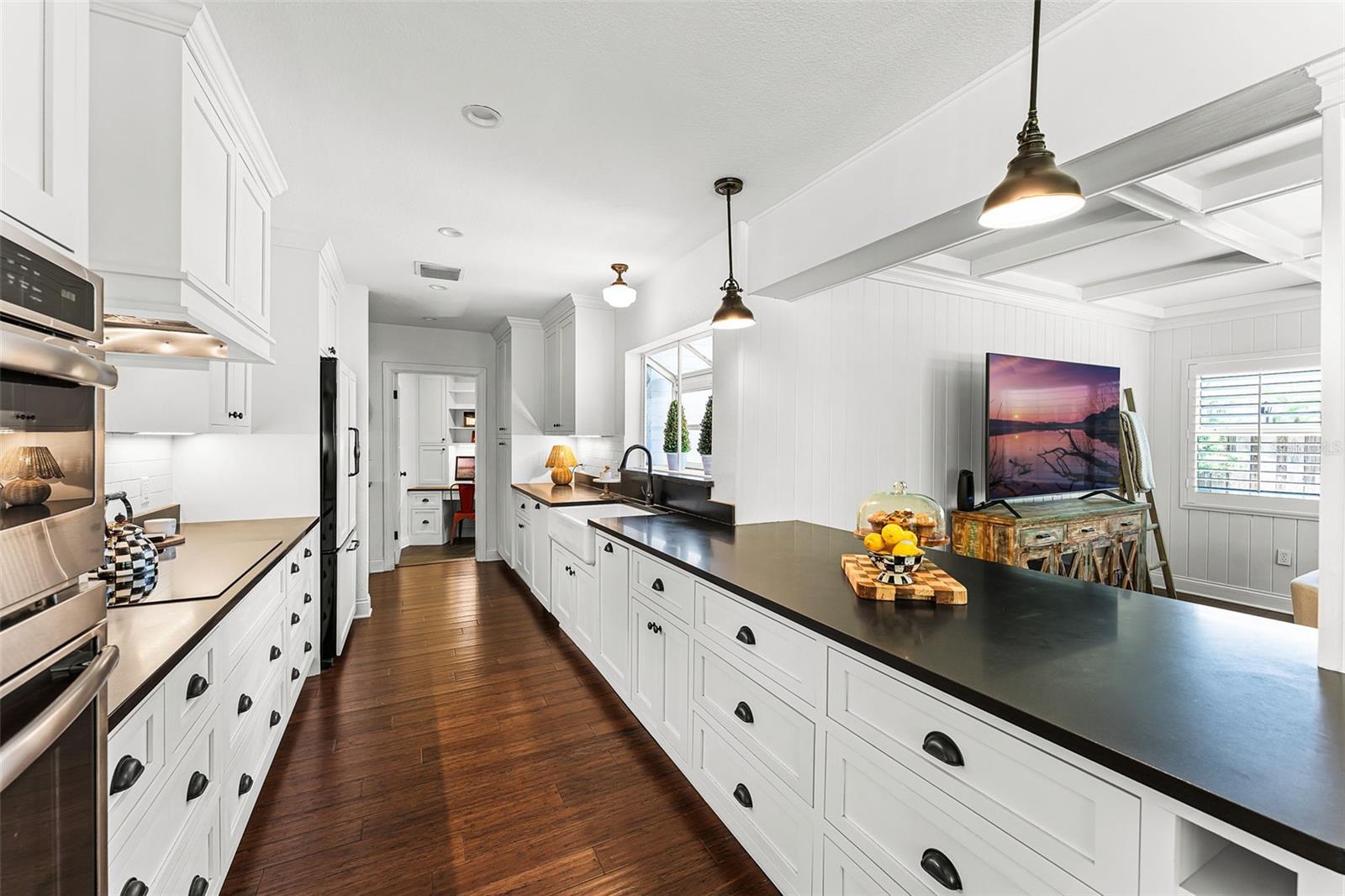 2527 SHREWSBURY ROAD