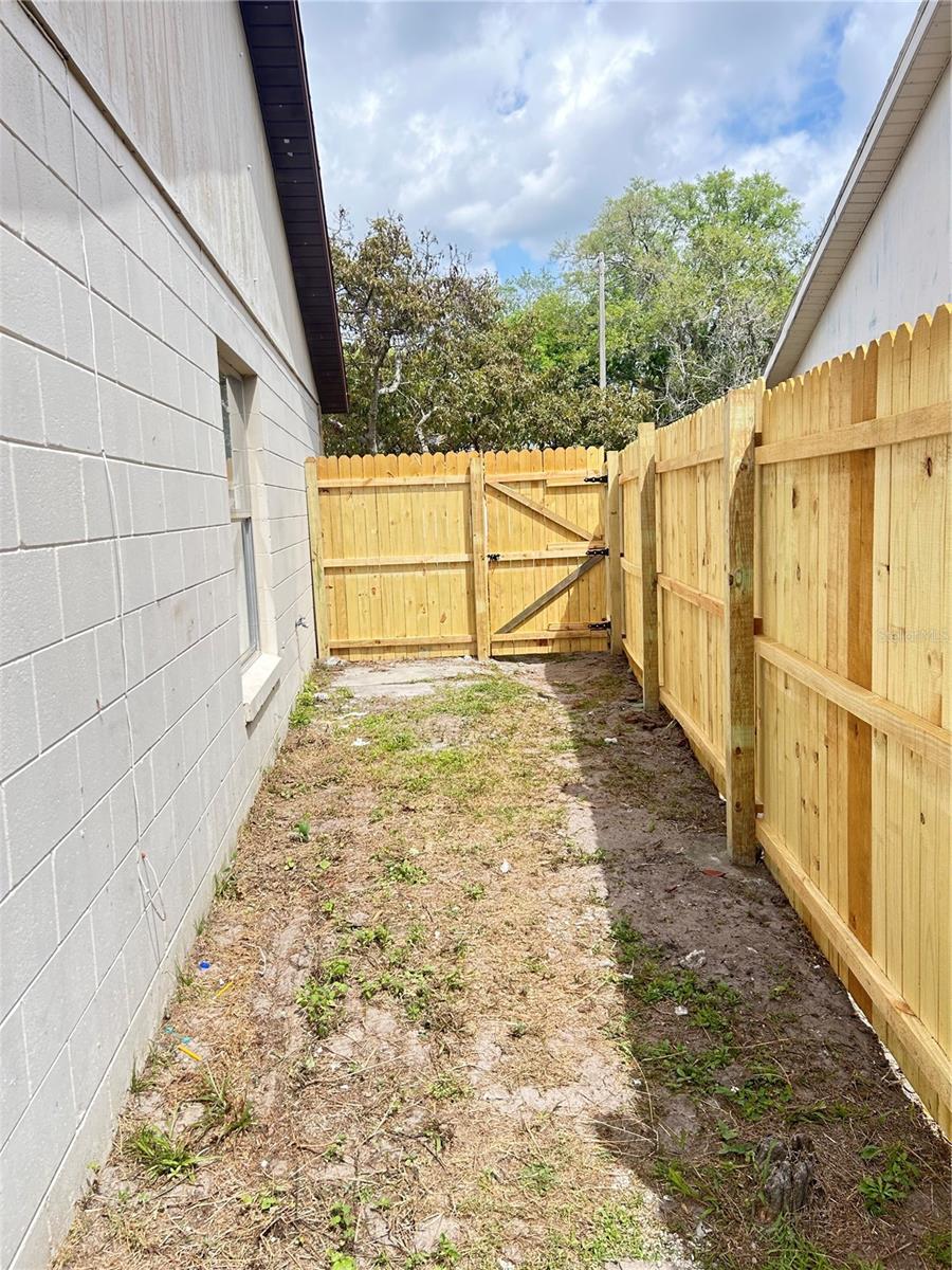 VALENCIA GARDENS SEC 02 - Residential