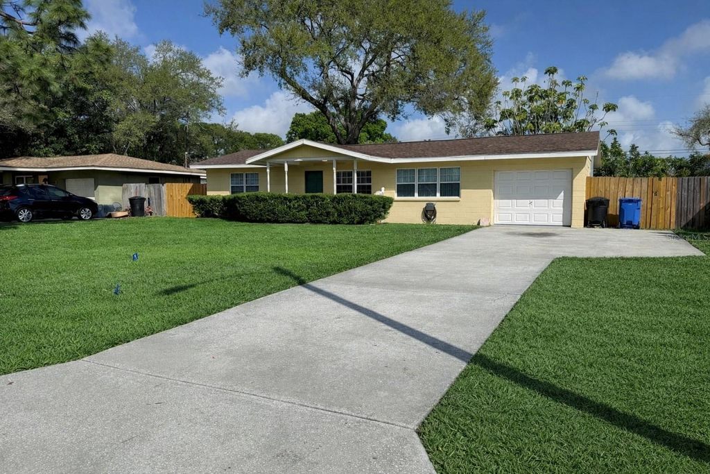 Photo of 859 72nd Avenue N, St Petersburg, FL 33702 (MLS # TB8486246)