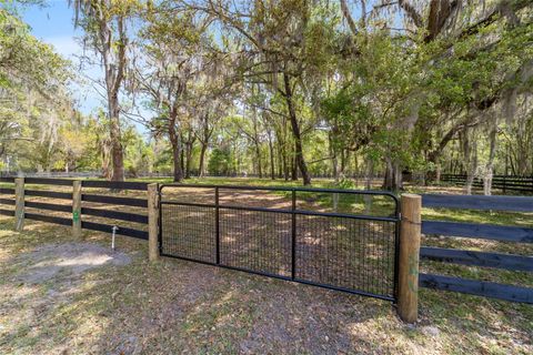 Tiny photo for 16638 N Highway 329, Reddick, FL 32686 (MLS # OM721425)