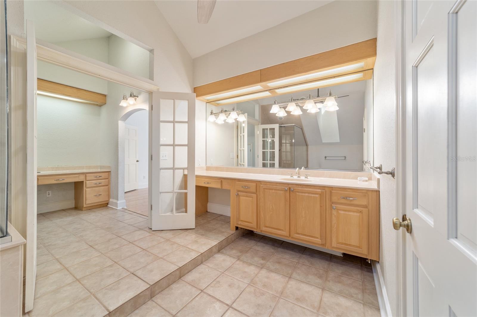 MERI OAKS WEST - Residential