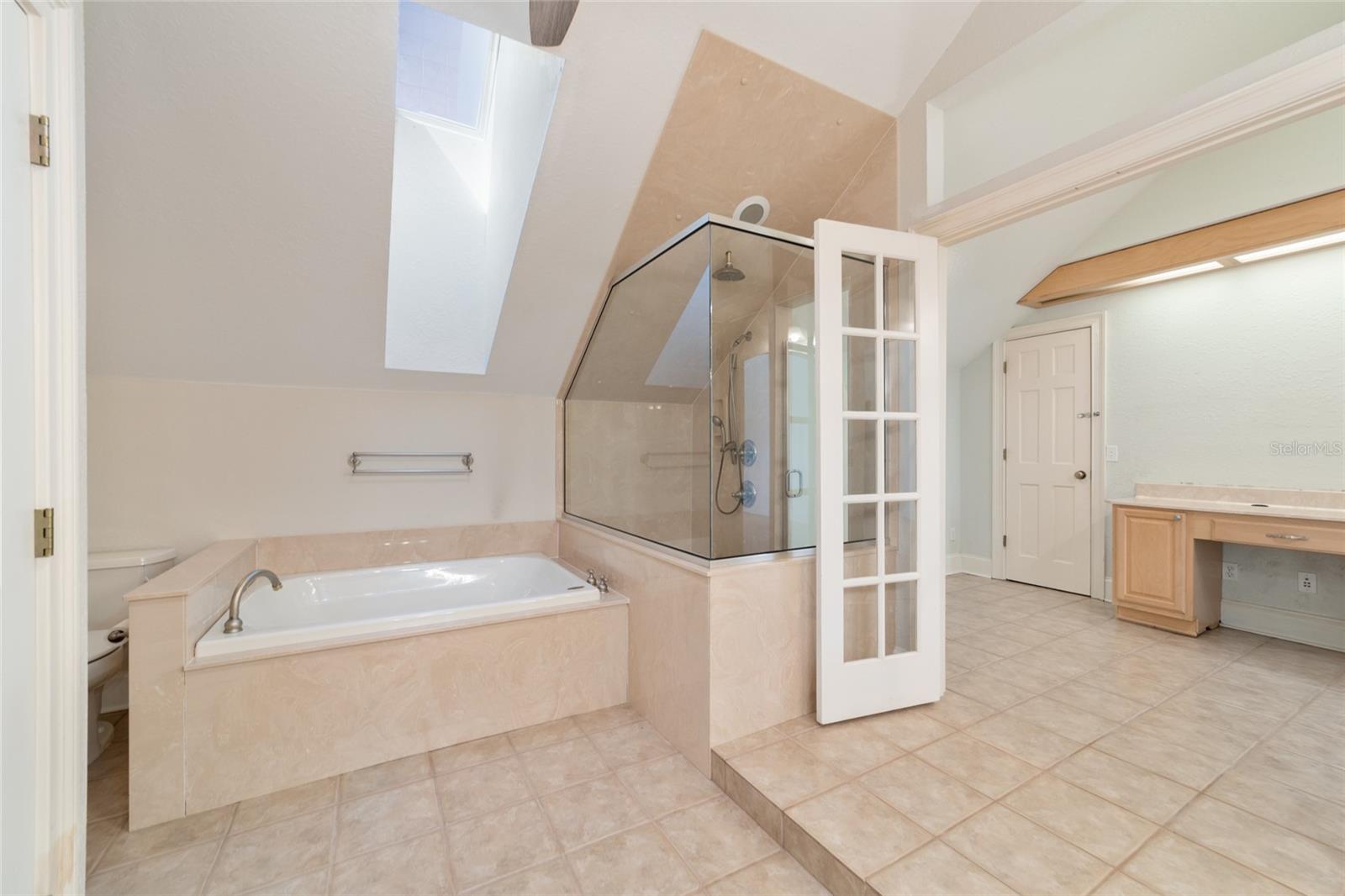 MERI OAKS WEST - Residential