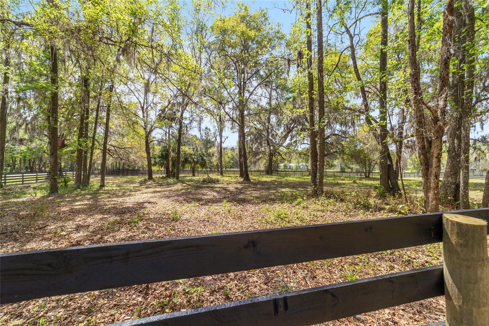 MERI OAKS WEST - Residential