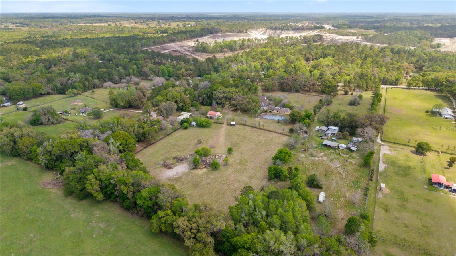 MERI OAKS WEST - Residential