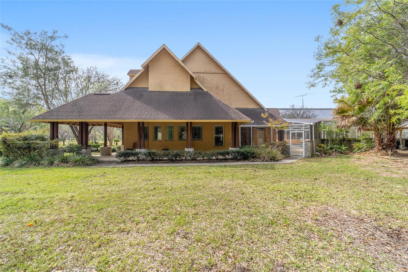 MERI OAKS WEST - Residential