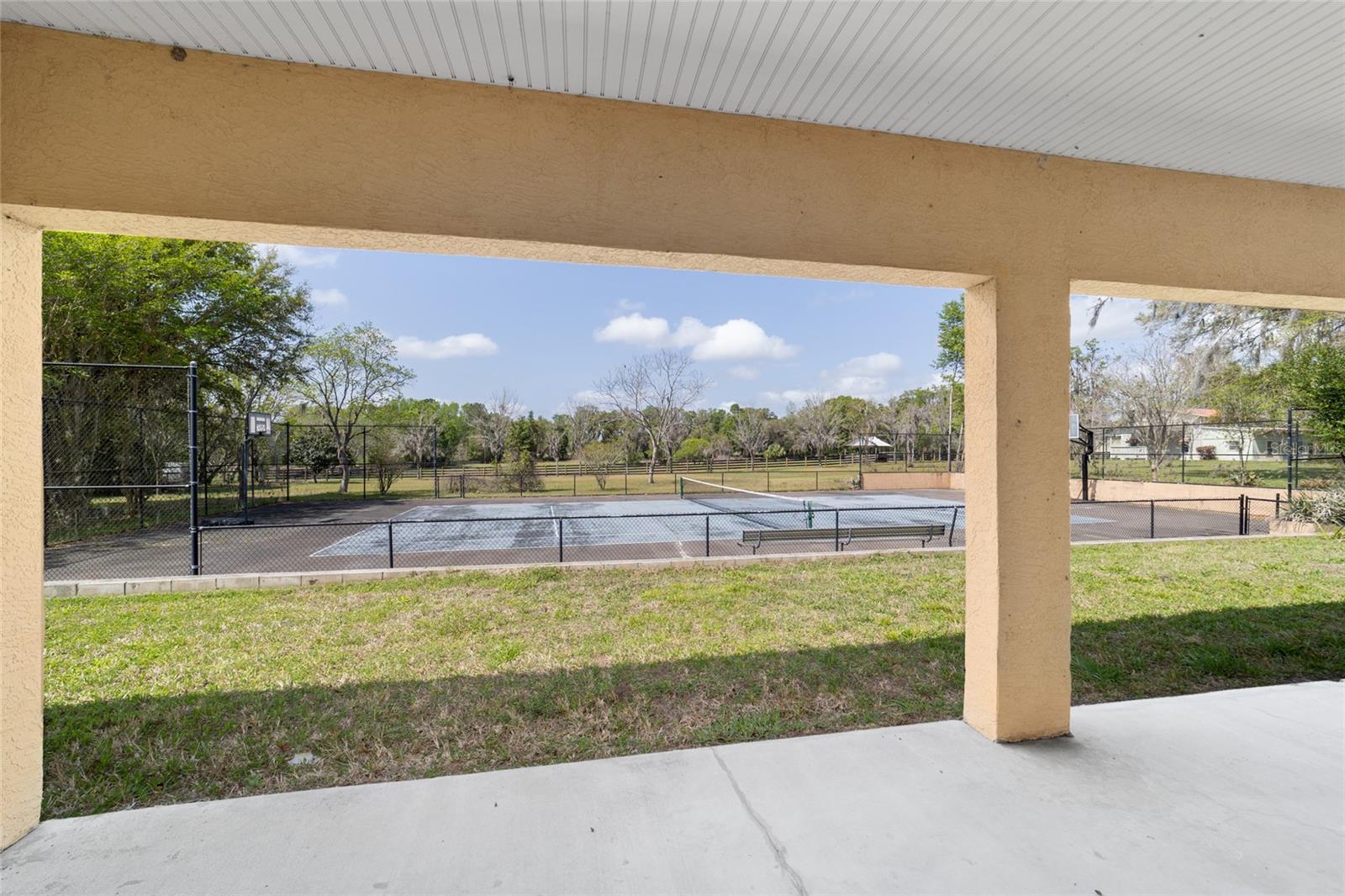 MERI OAKS WEST - Residential