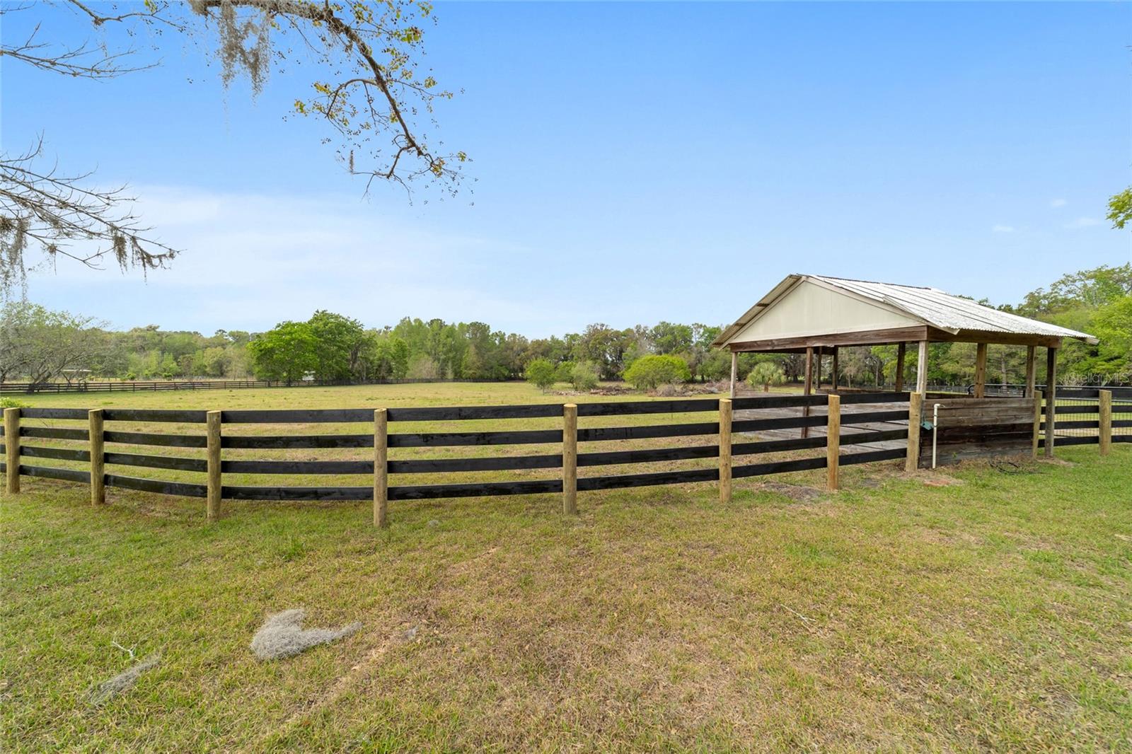 MERI OAKS WEST - Residential