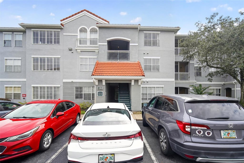 Photo of 18001 Richmond Place Drive #1223, Tampa, FL 33647 (MLS # TB8538327)