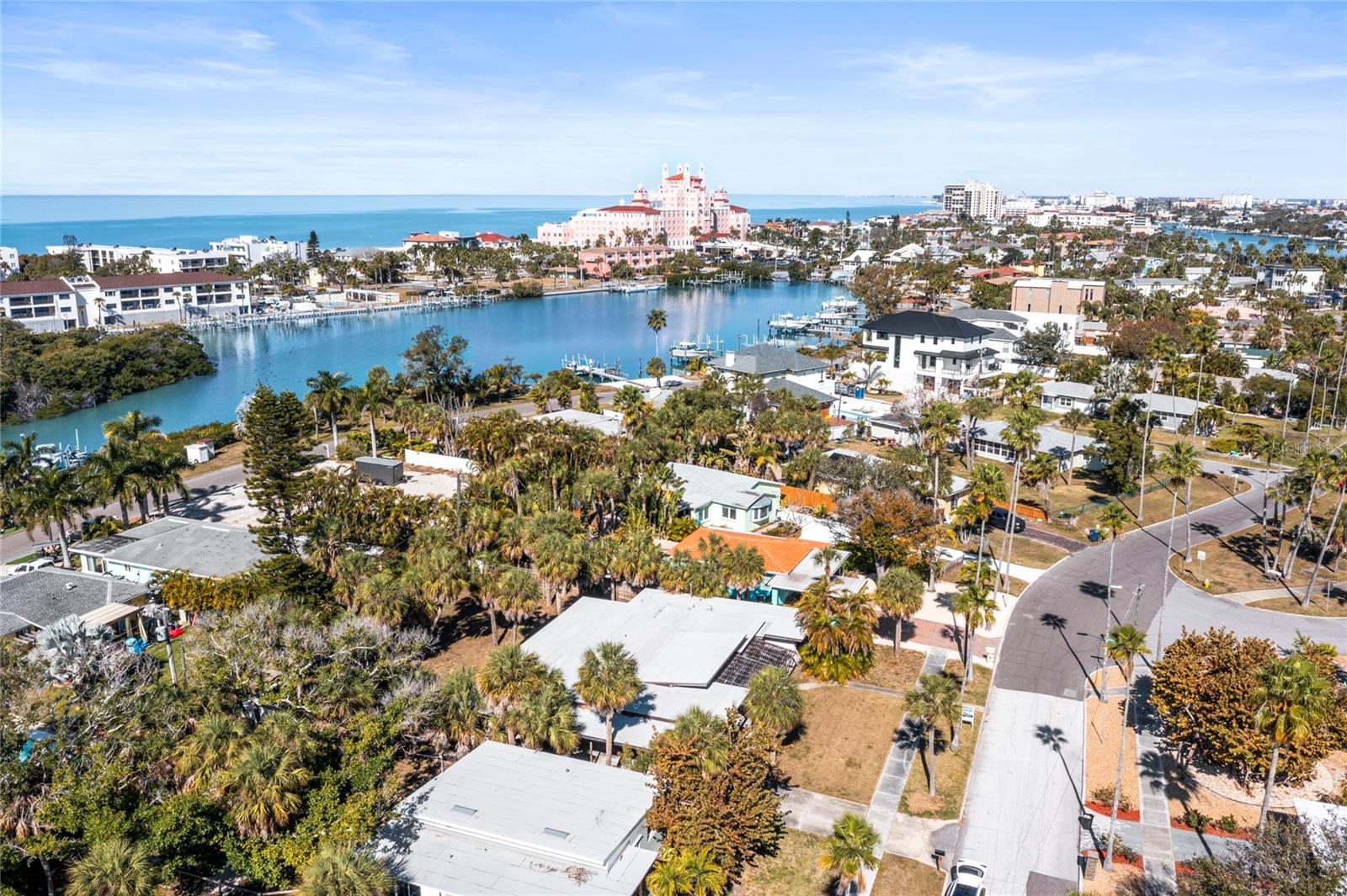 DON CE-SAR PLACE - Land