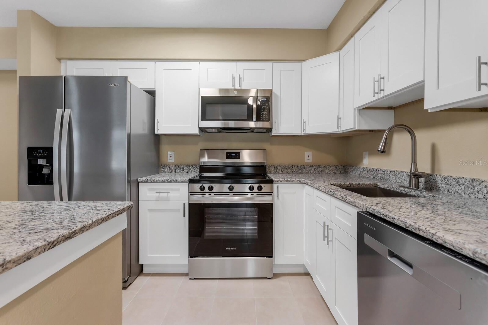 THE HIGHLANDS AT HUNTERS GREE - Residential