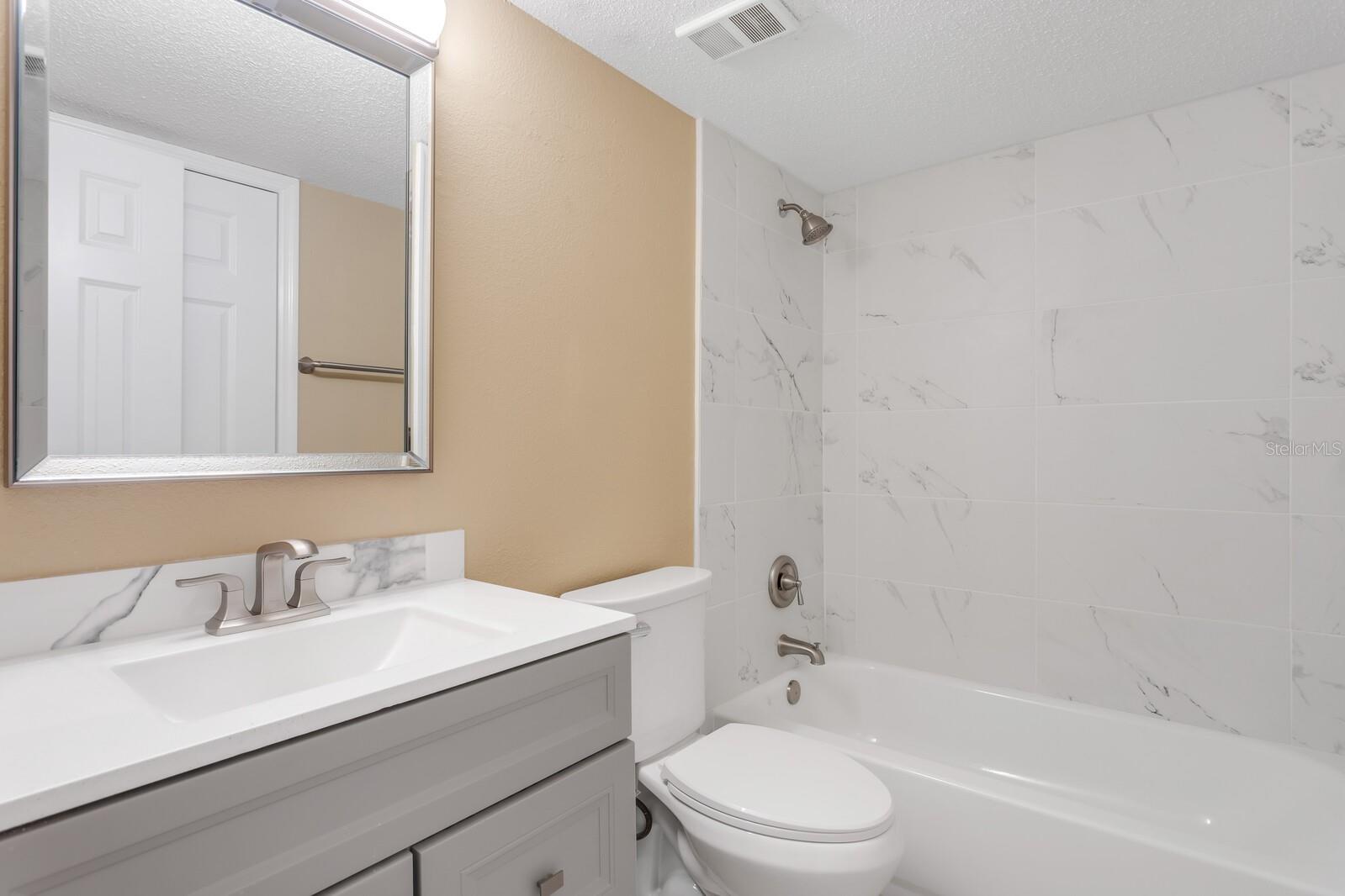 THE HIGHLANDS AT HUNTERS GREE - Residential