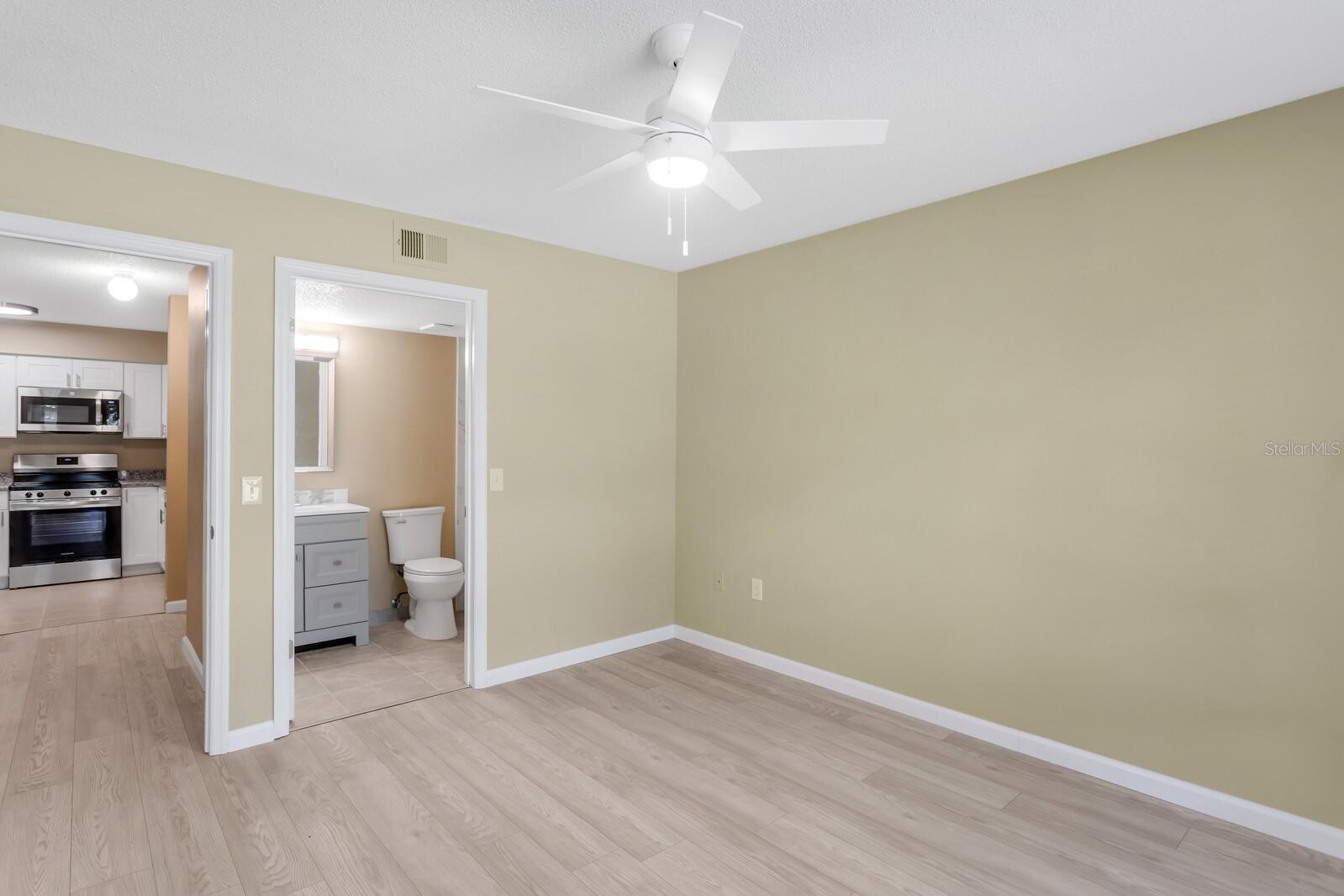 THE HIGHLANDS AT HUNTERS GREE - Residential