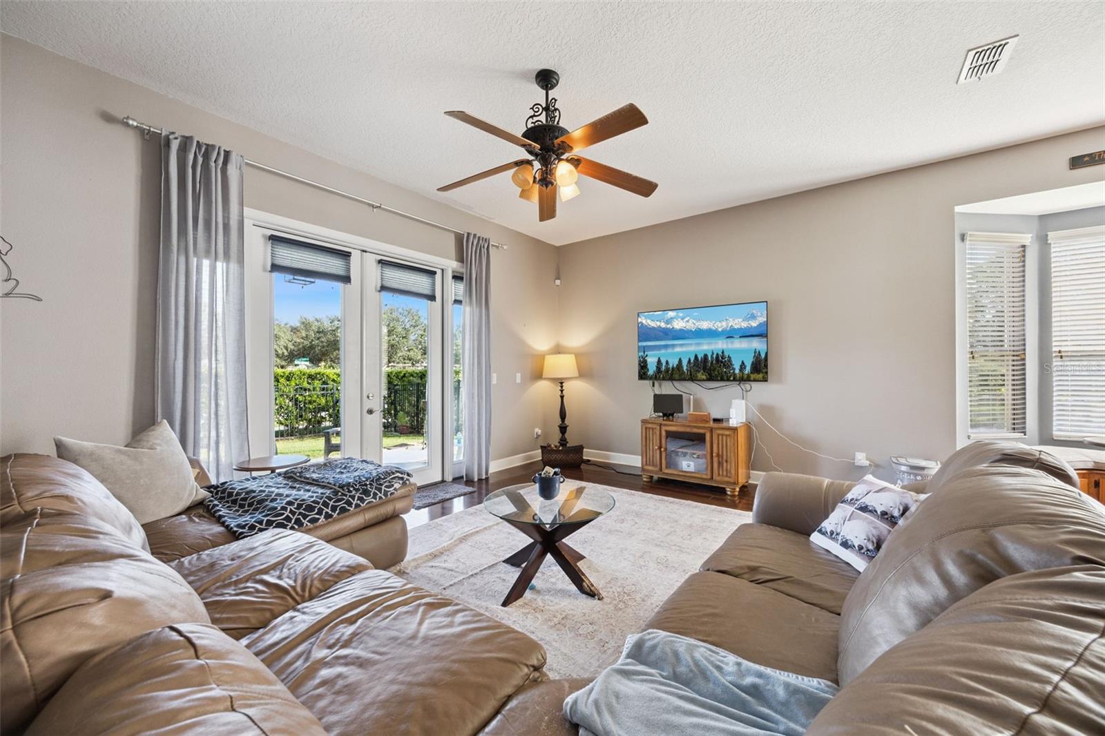 LIVE OAK RESERVE - Residential