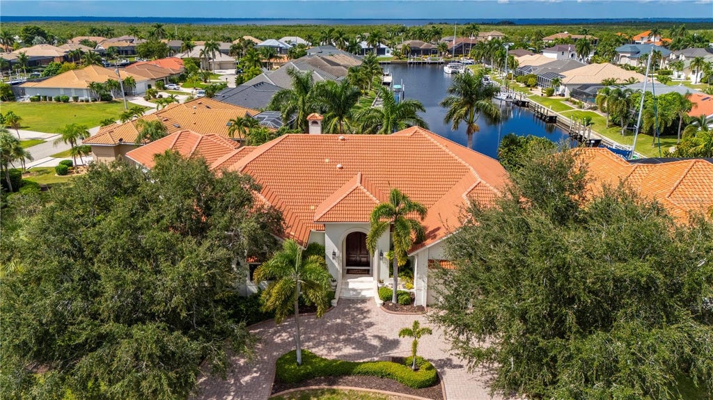 Photo of 1117 San Mateo Drive, Punta Gorda, FL 33950 (MLS # C7532125)