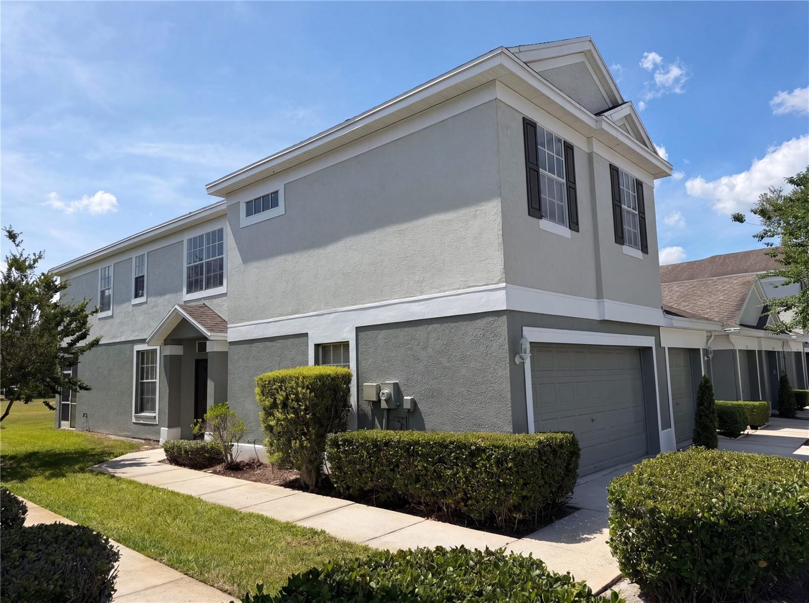 CHELSEA MANOR - Residential